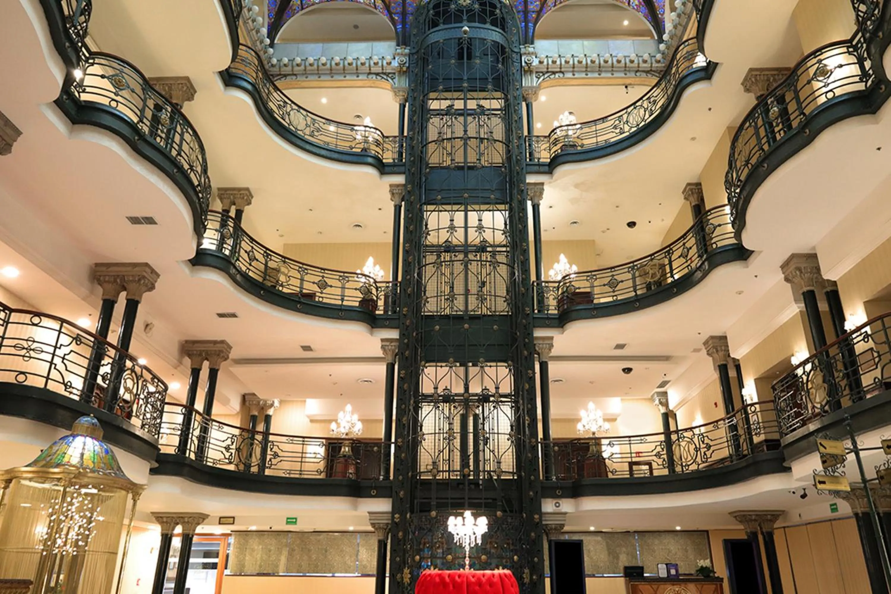 Property building in Gran Hotel Ciudad de México Zócalo View