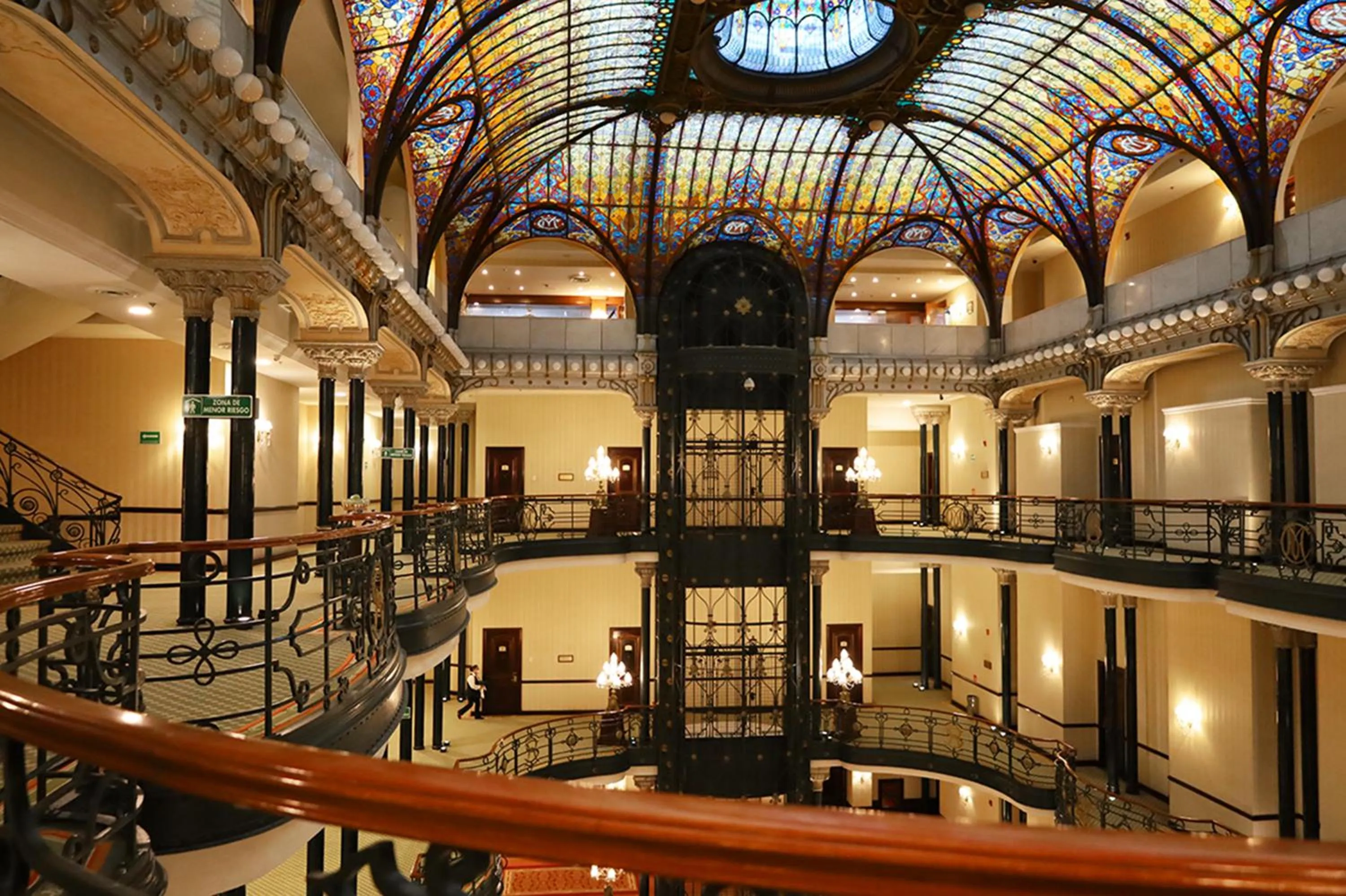 Property building in Gran Hotel Ciudad de México Zócalo View