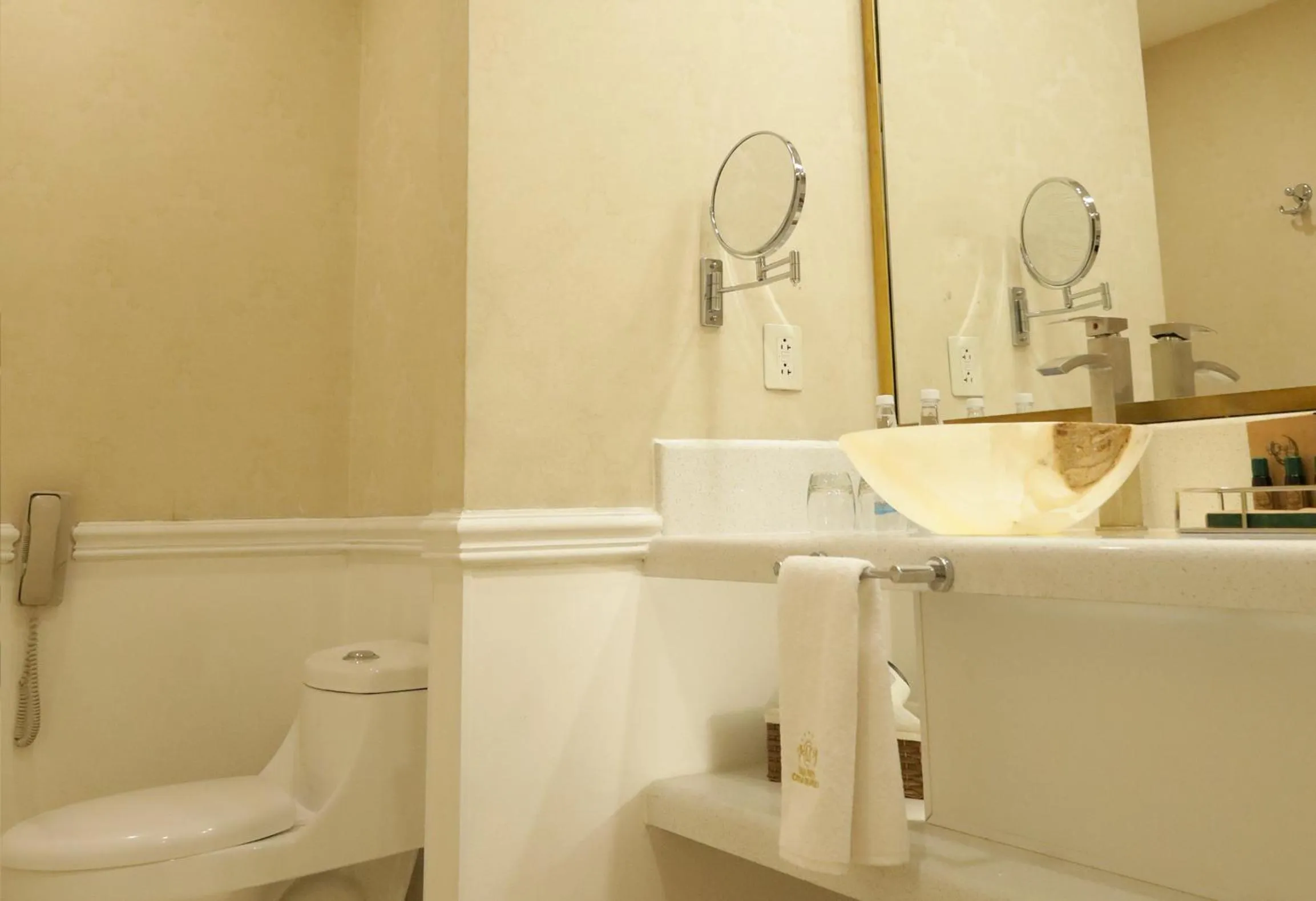 Guests in Gran Hotel Ciudad de México Zócalo View