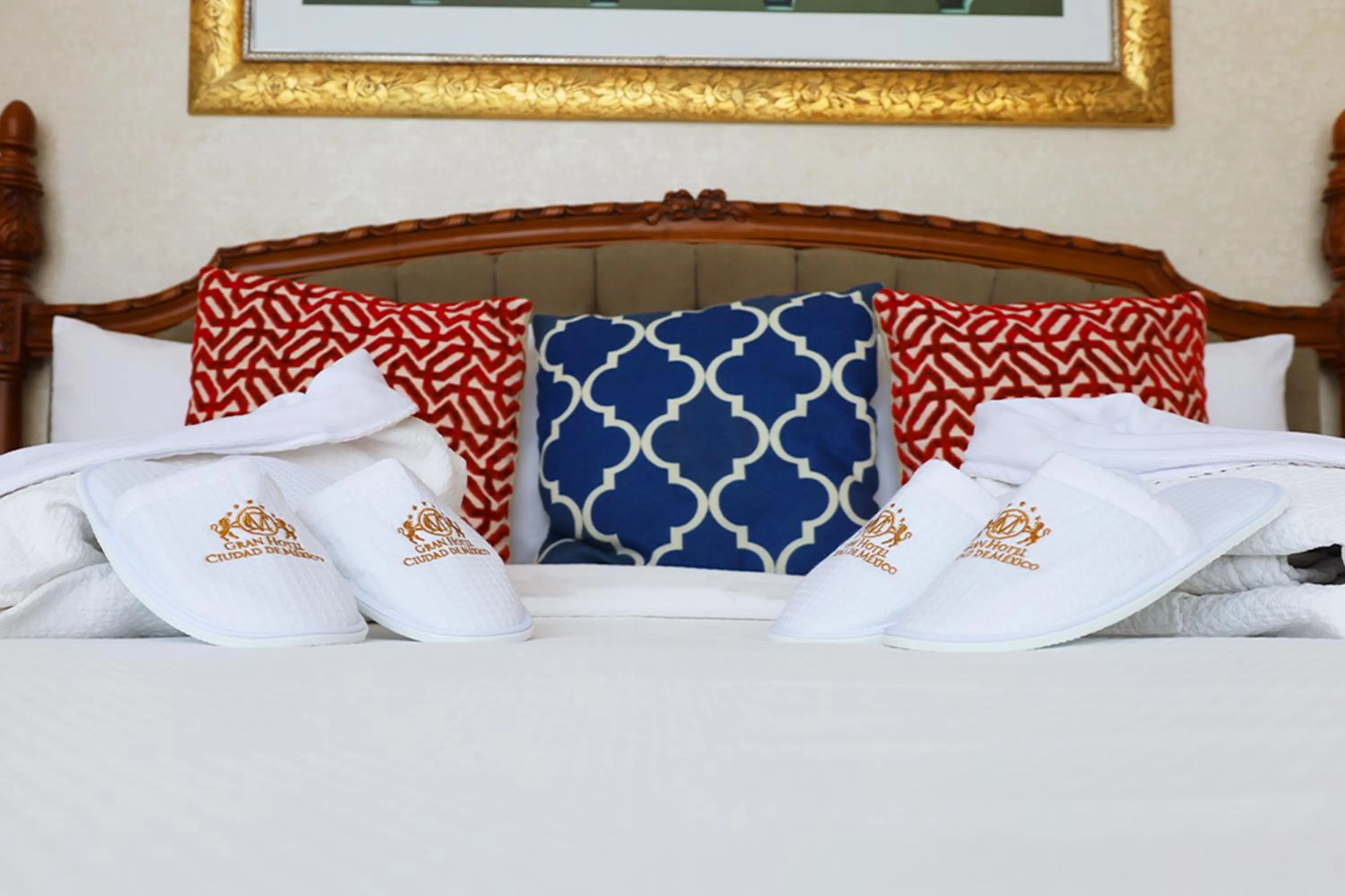 Bed in Gran Hotel Ciudad de México Zócalo View