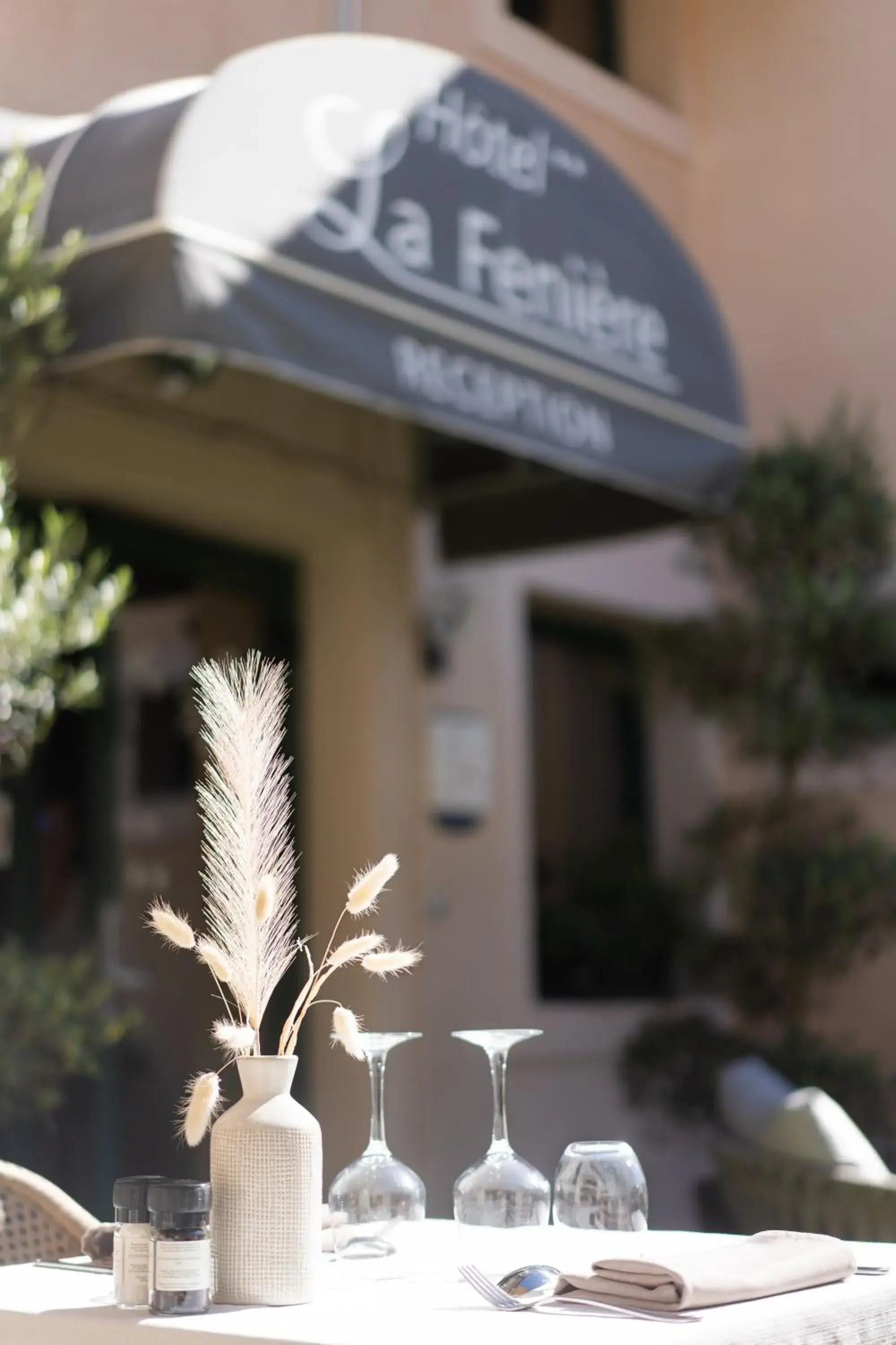 Restaurant/places to eat in Logis Hôtel La Fenière Restaurant/places to eat in Logis Hôtel La Fenière