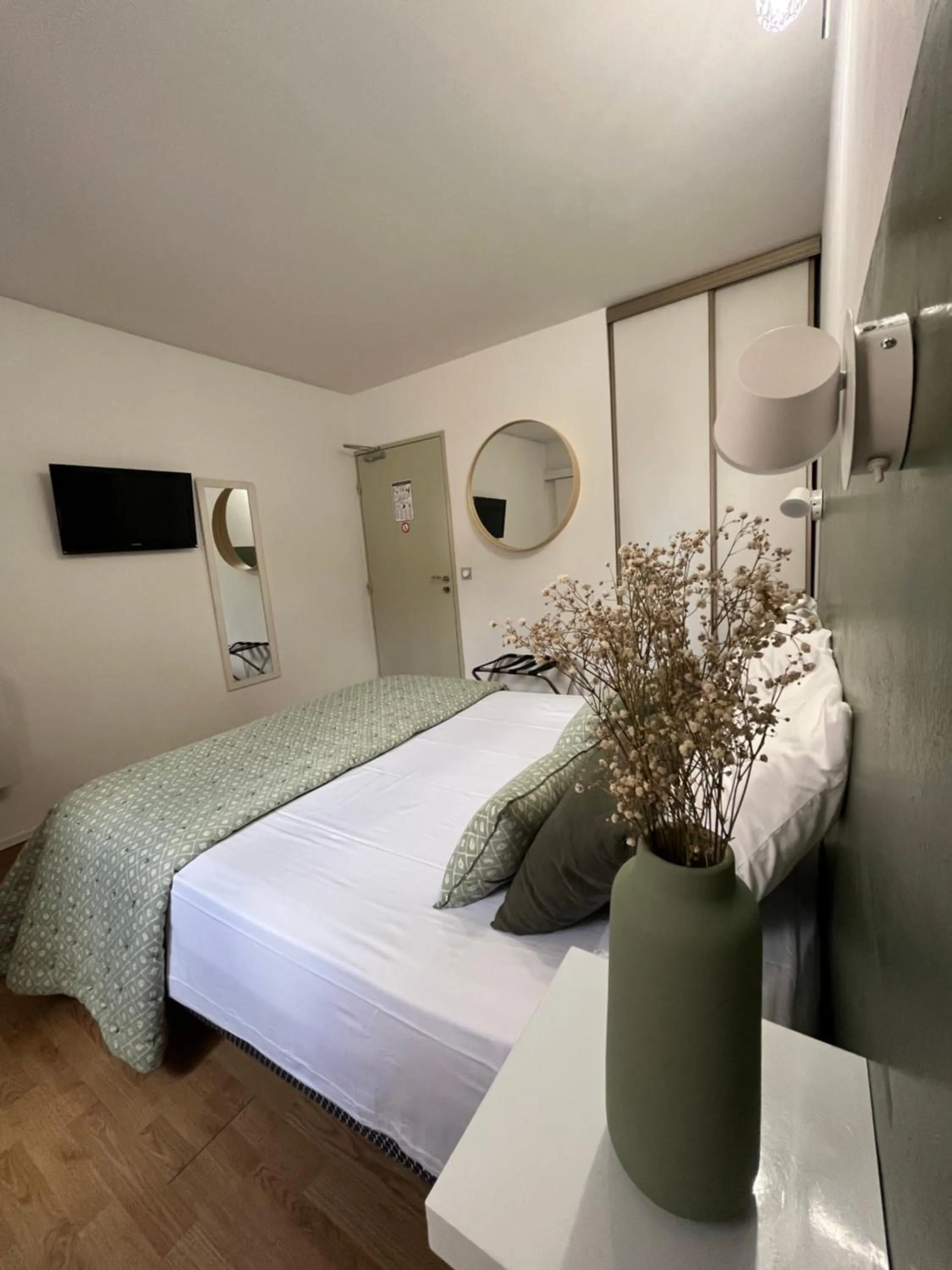 Photo of the whole room, Bed in Logis Hôtel La Fenière