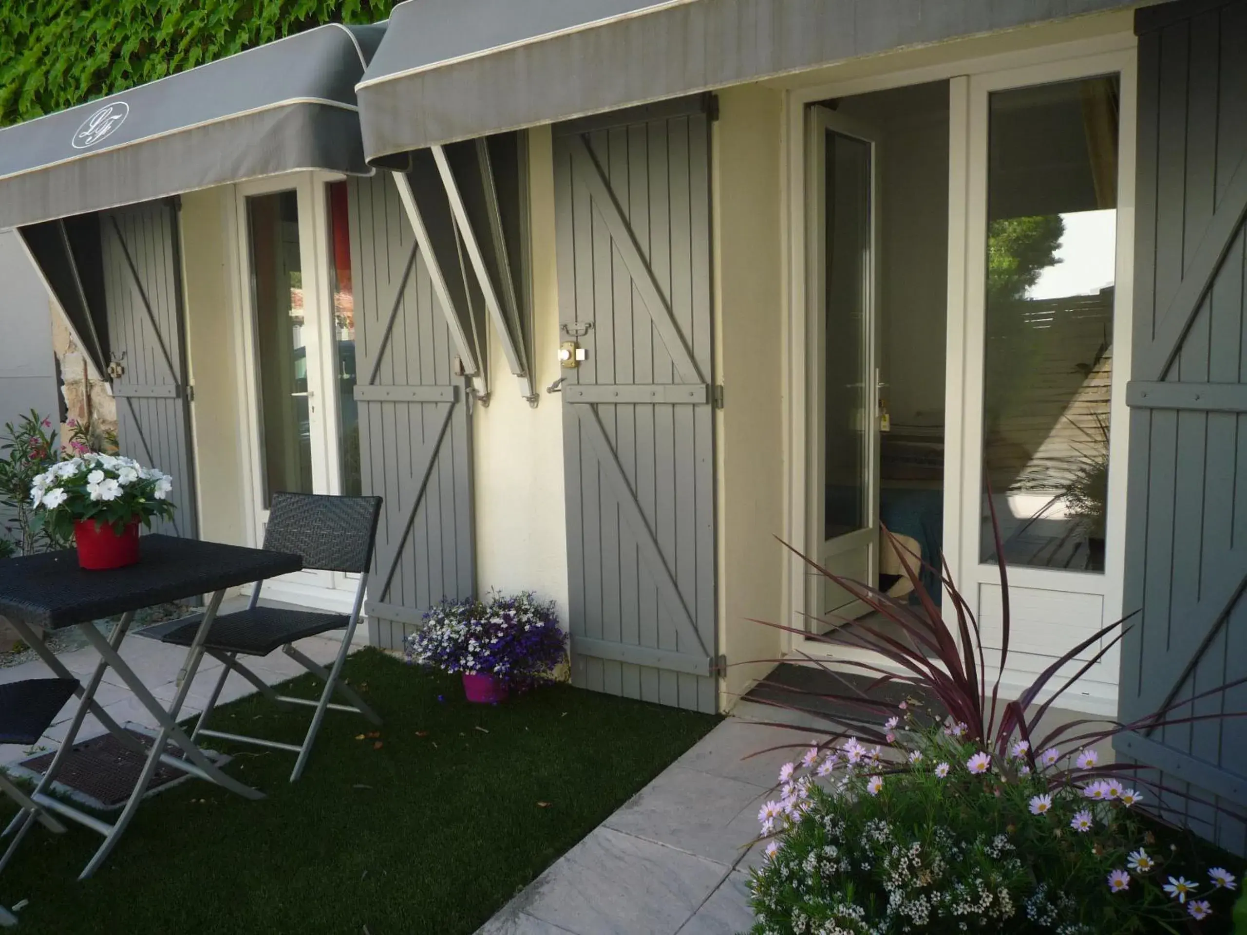 Property building in Logis Hôtel La Fenière Property building in Logis Hôtel La Fenière