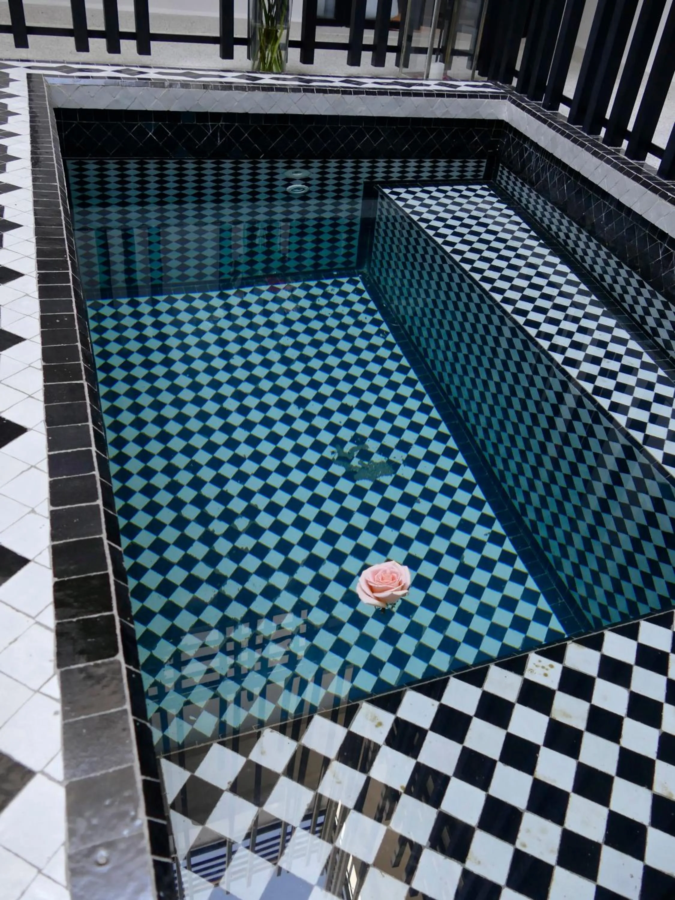 Open Air Bath in Riad Zebrakaro