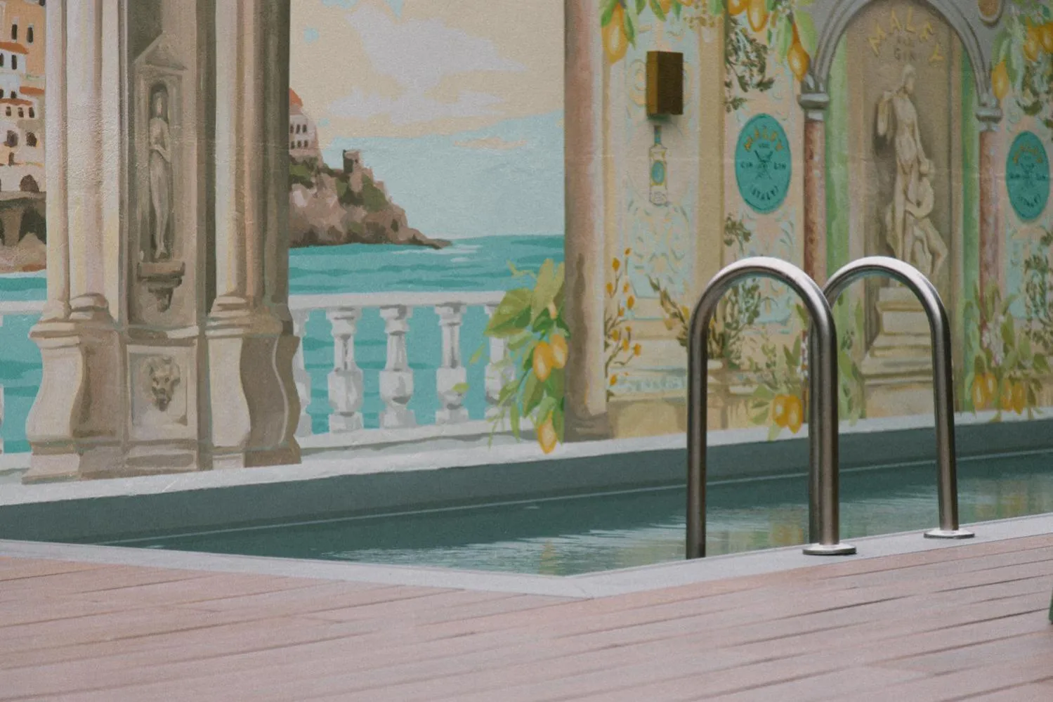 Pool view in Hotel Eco Boutique Bidasoa