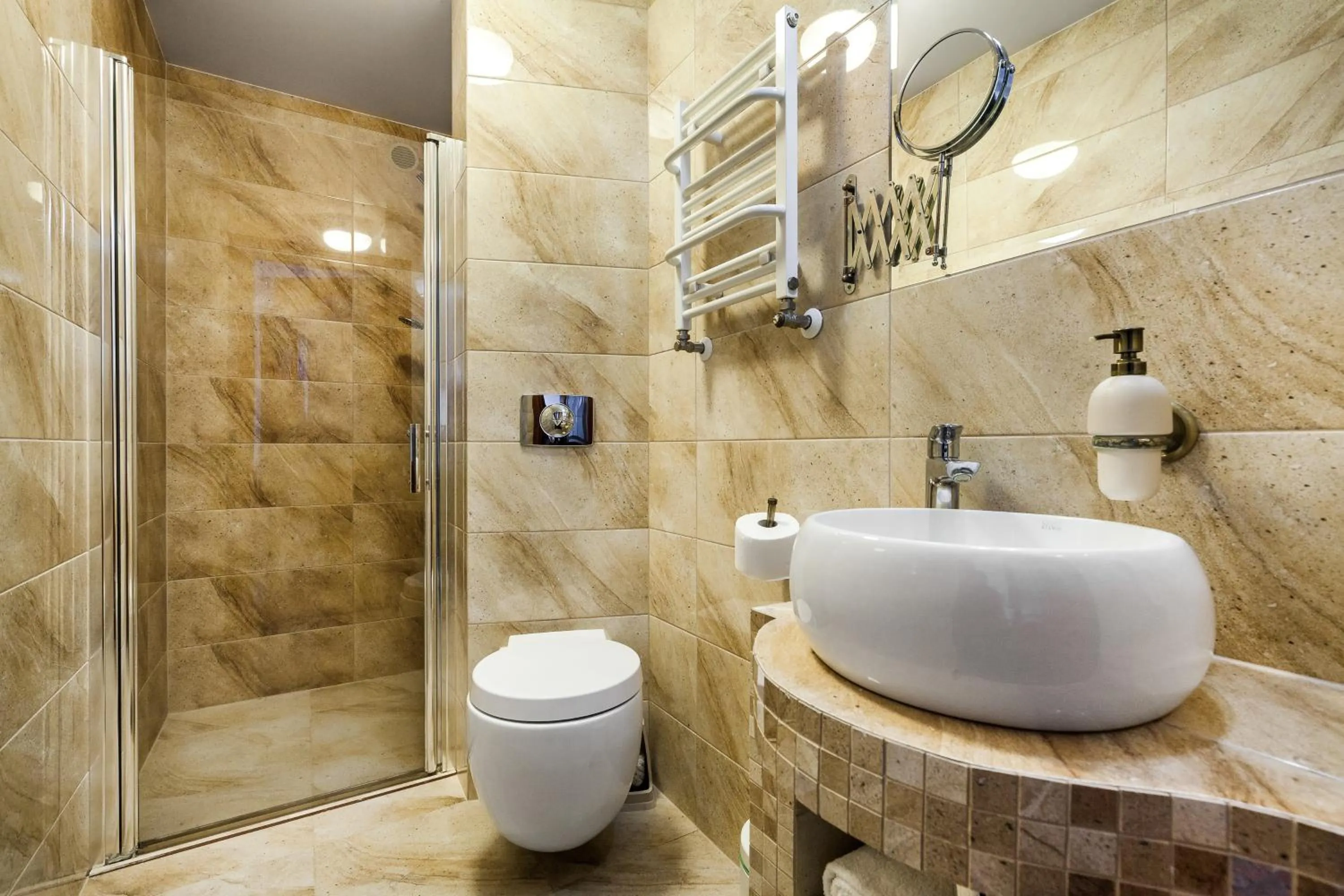 Shower in Prawdzic Family Resort & Wellness