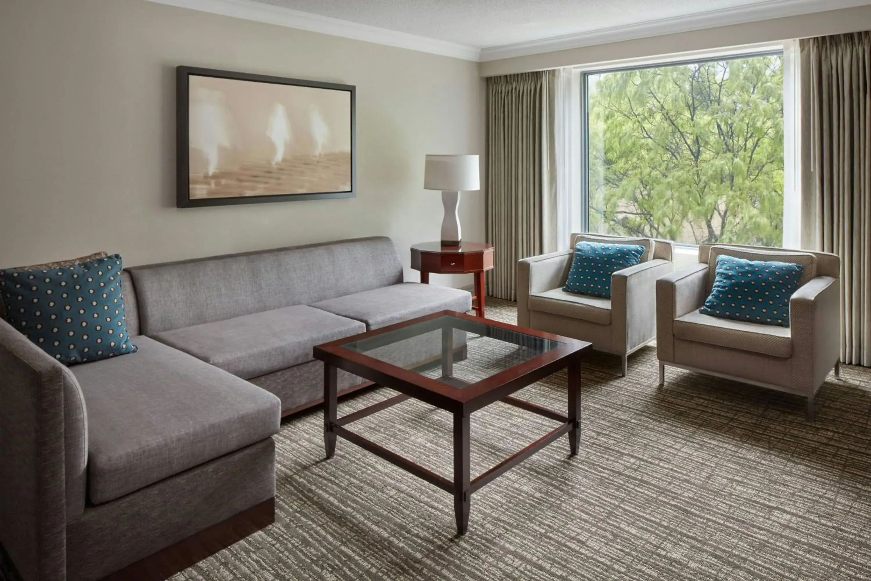 Deluxe One-Bedroom King Suite with Sofa Bed in Marriott Downtown at CF Toronto Eaton Centre Deluxe One-Bedroom King Suite with Sofa Bed in Marriott Downtown at CF Toronto Eaton Centre