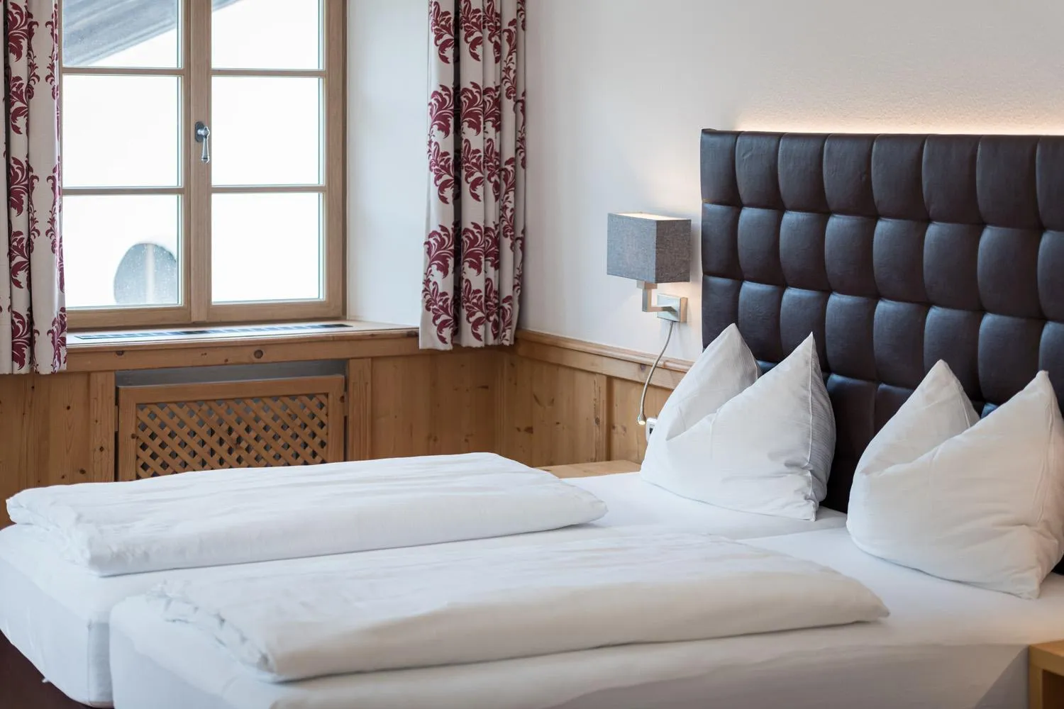 Bed in Hotel Plankenhof B&B