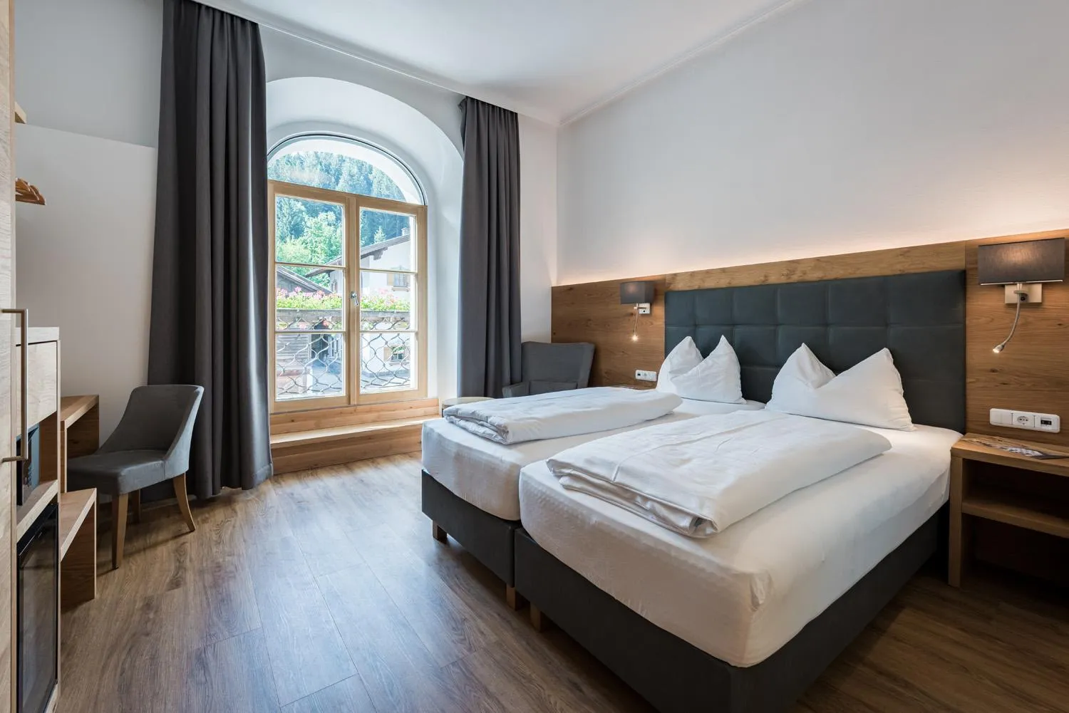 Bed in Hotel Plankenhof B&B