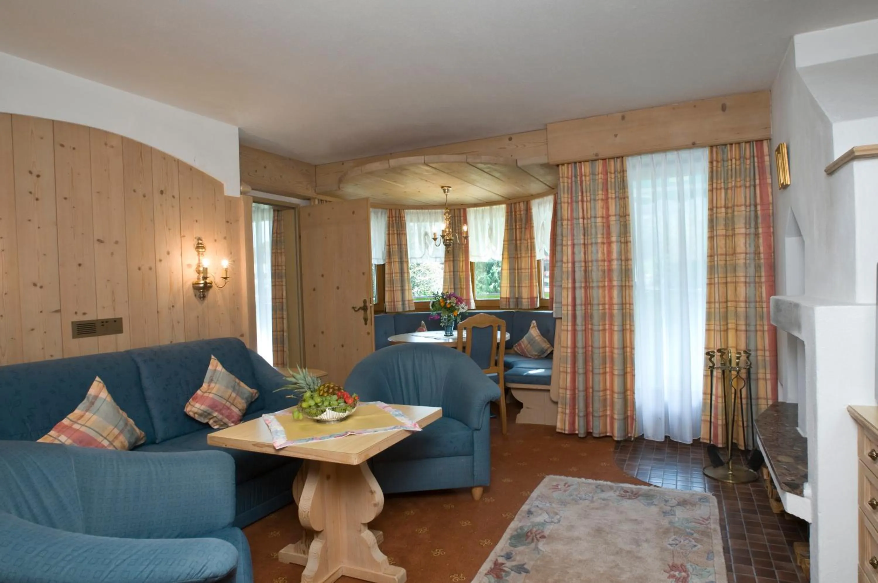 Seating area in Alpenhotel Fernau