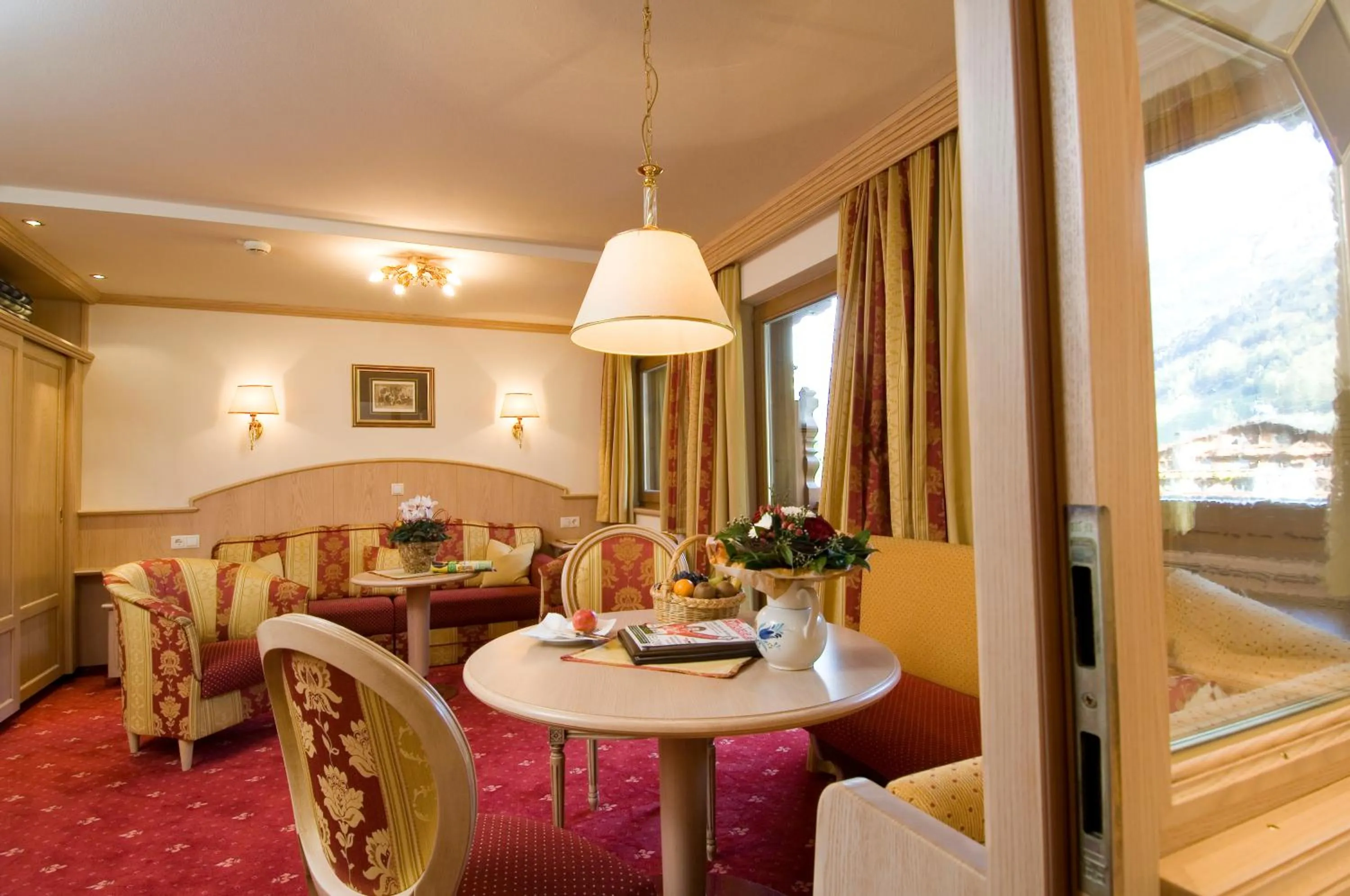 Seating area in Alpenhotel Fernau