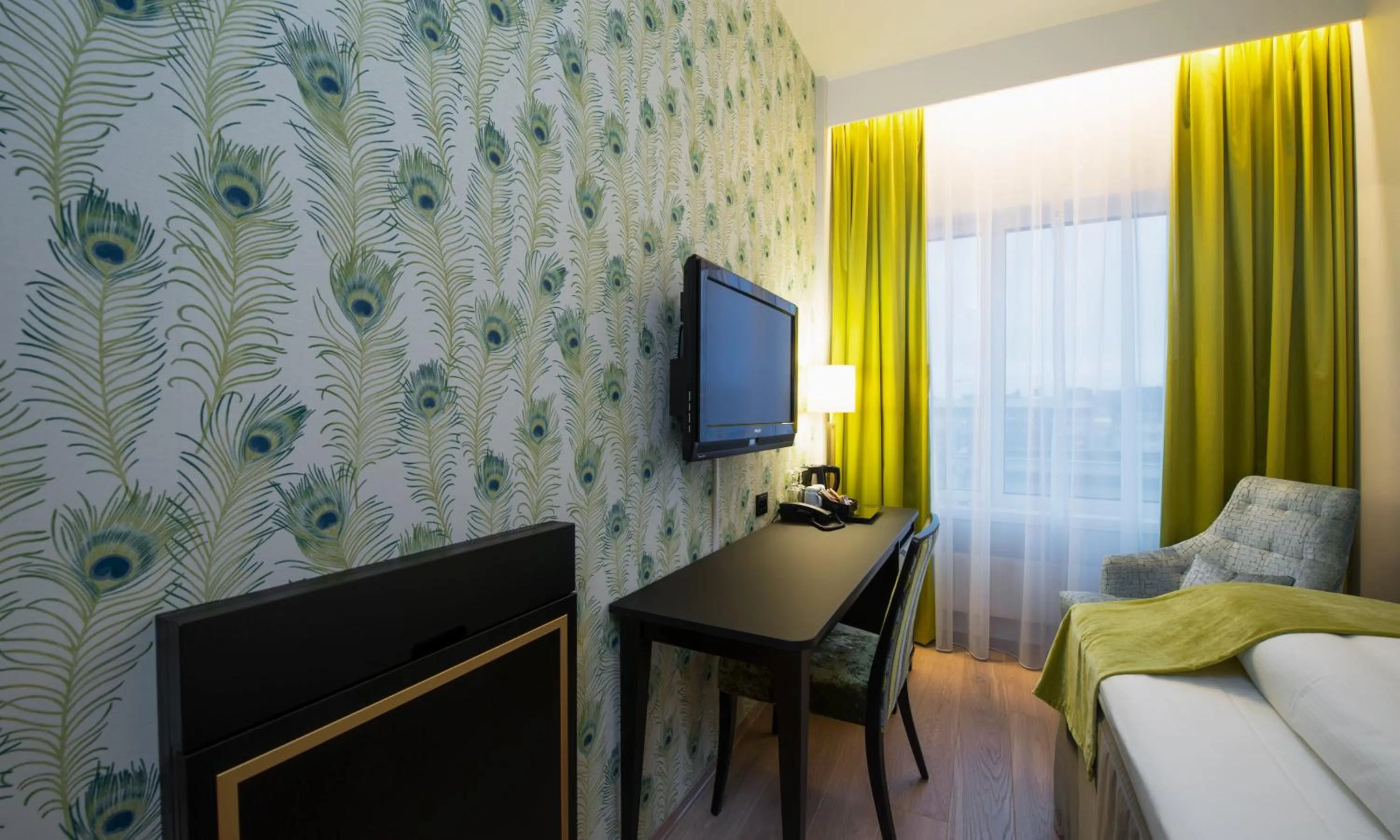 TV and multimedia, Bed in Thon Hotel Opera