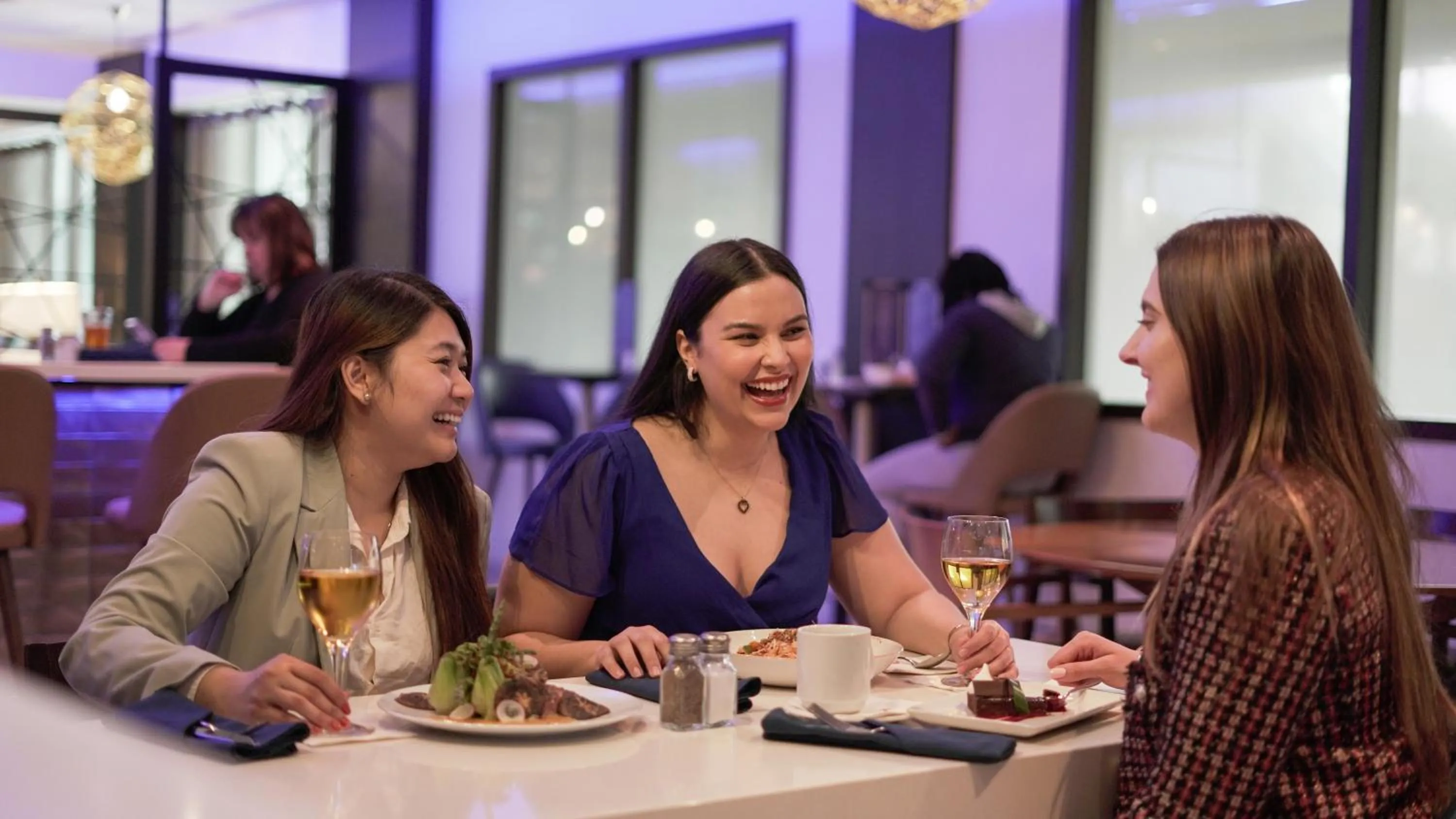 Restaurant/places to eat in Toronto Airport Marriott Hotel