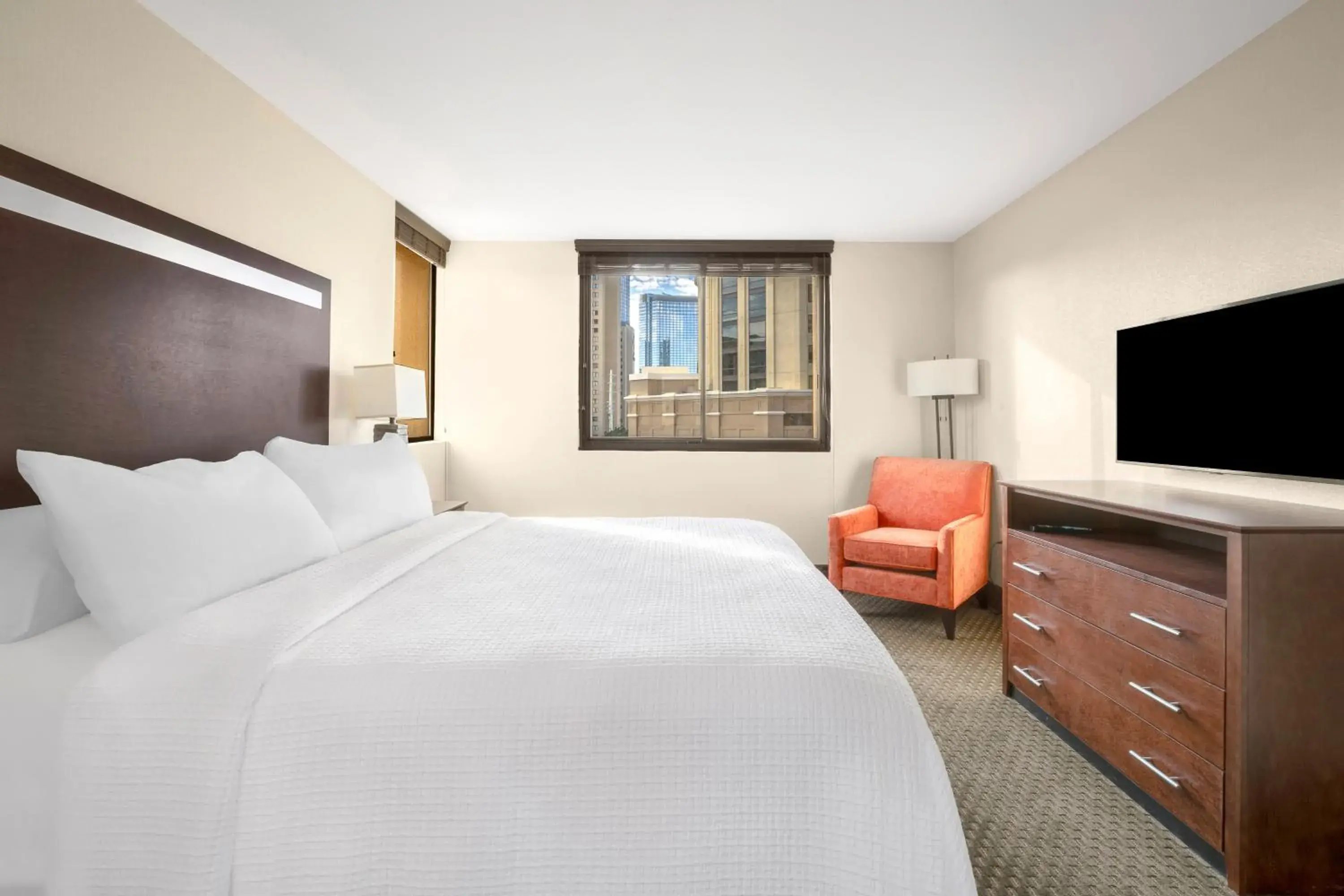 One-Bedroom Suite in The Carriage House One-Bedroom Suite in The Carriage House