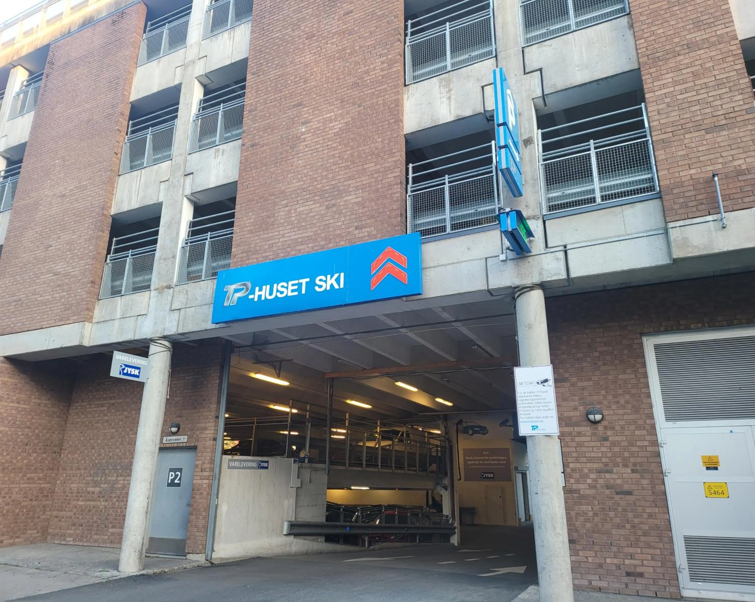 Parking in Thon Hotel Ski