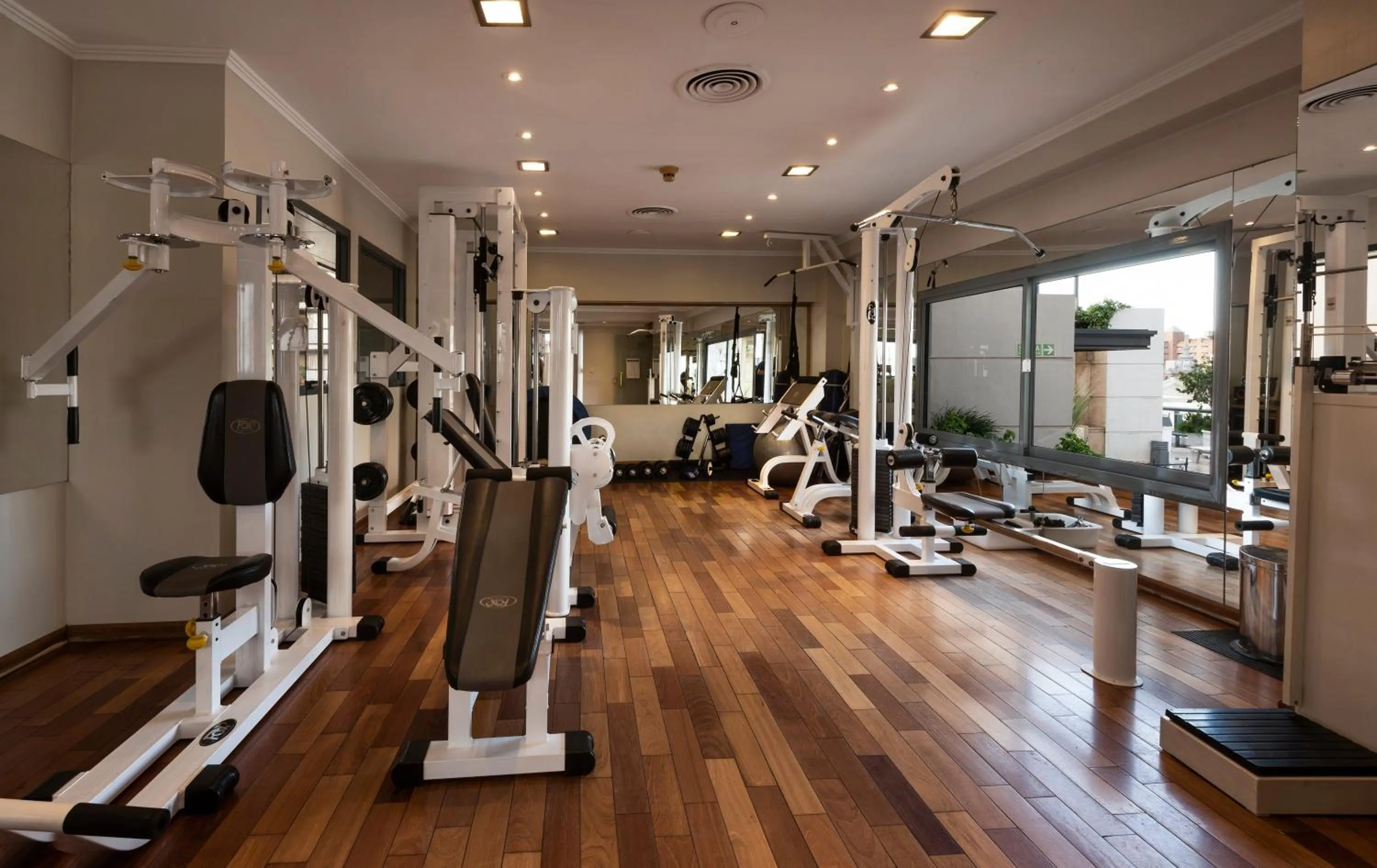 Fitness centre/facilities in Windsor Hotel