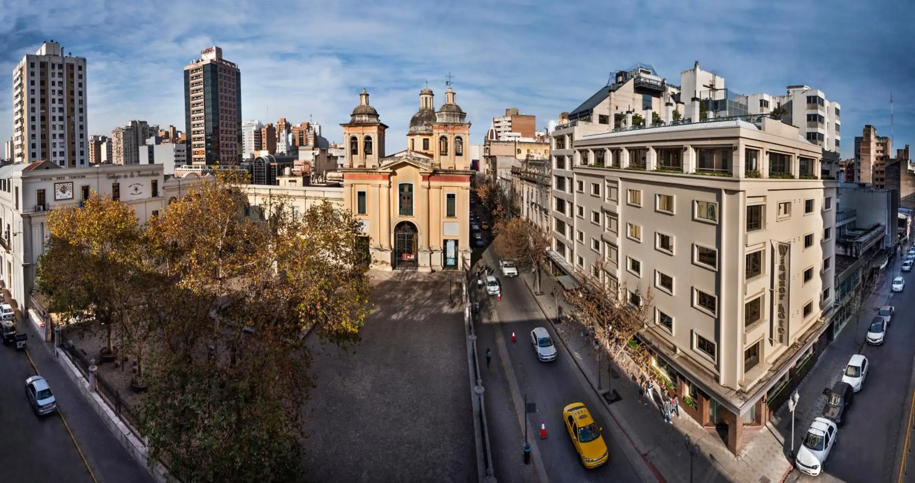 Property building in Windsor Hotel Property building in Windsor Hotel