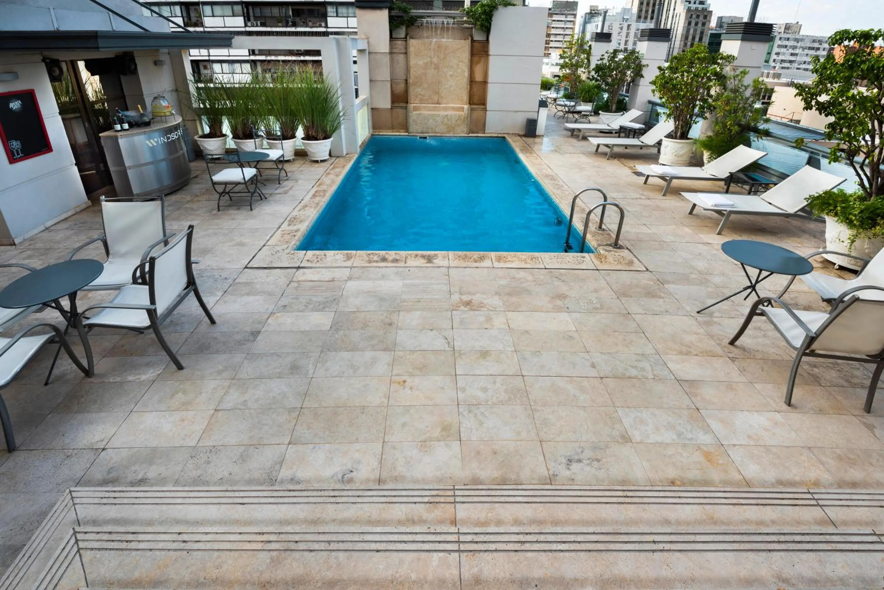 Pool view in Windsor Hotel