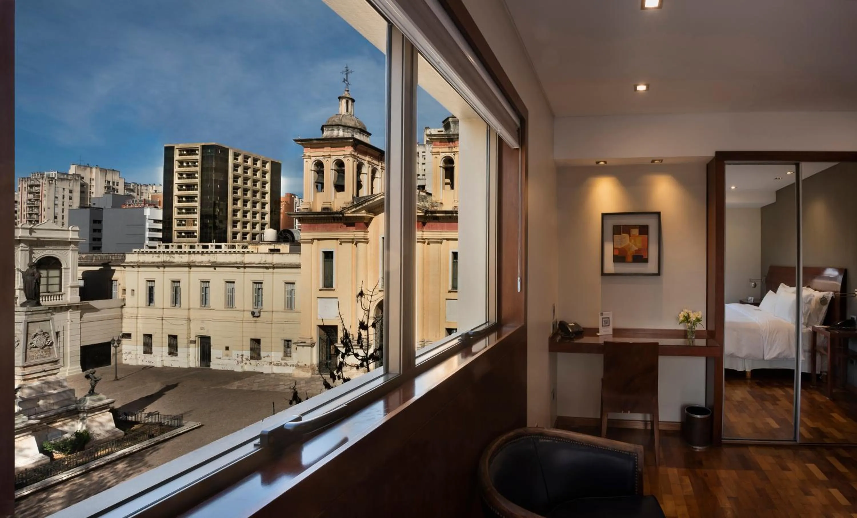 Photo of the whole room in Windsor Hotel