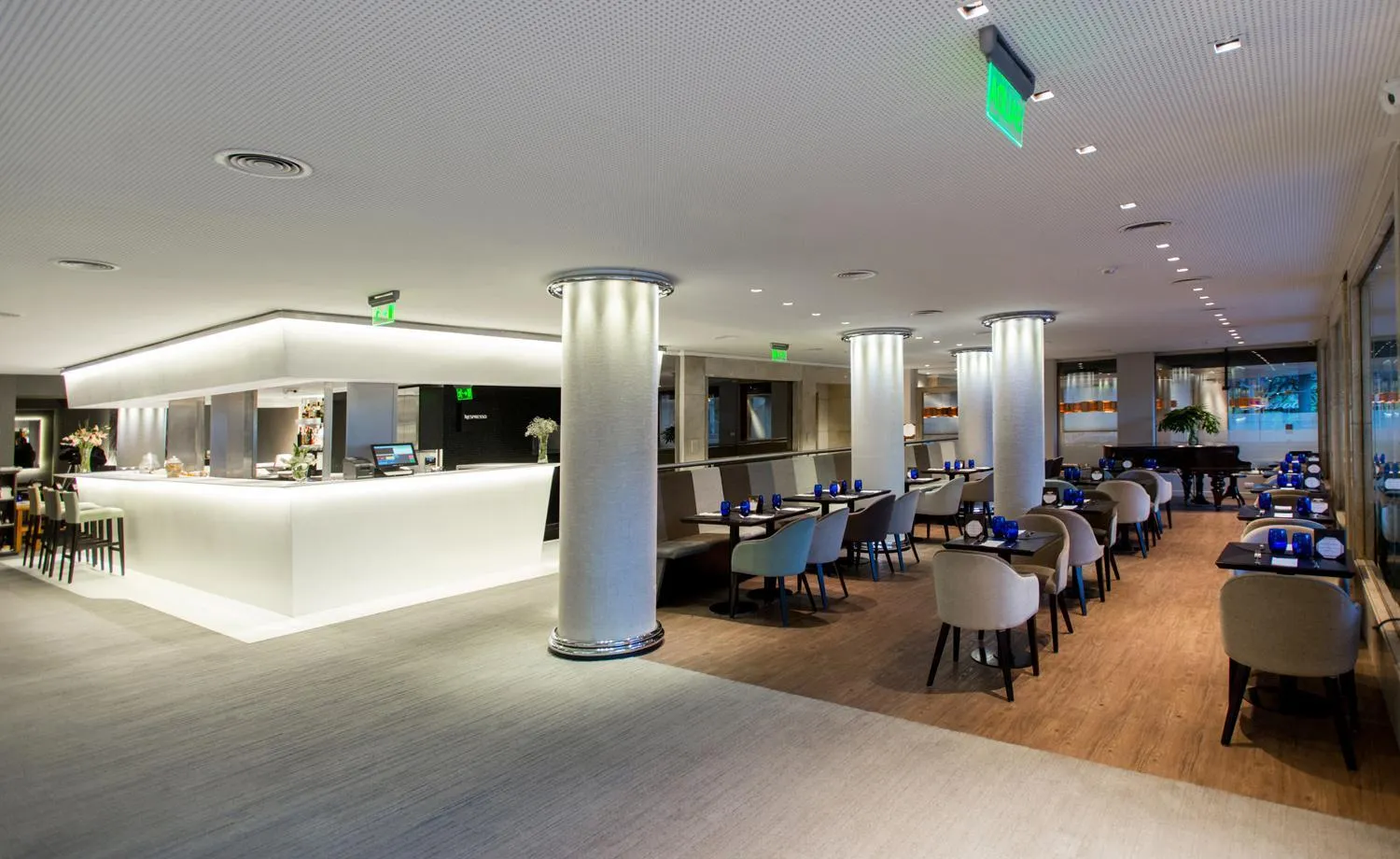 Lounge or bar in Windsor Hotel
