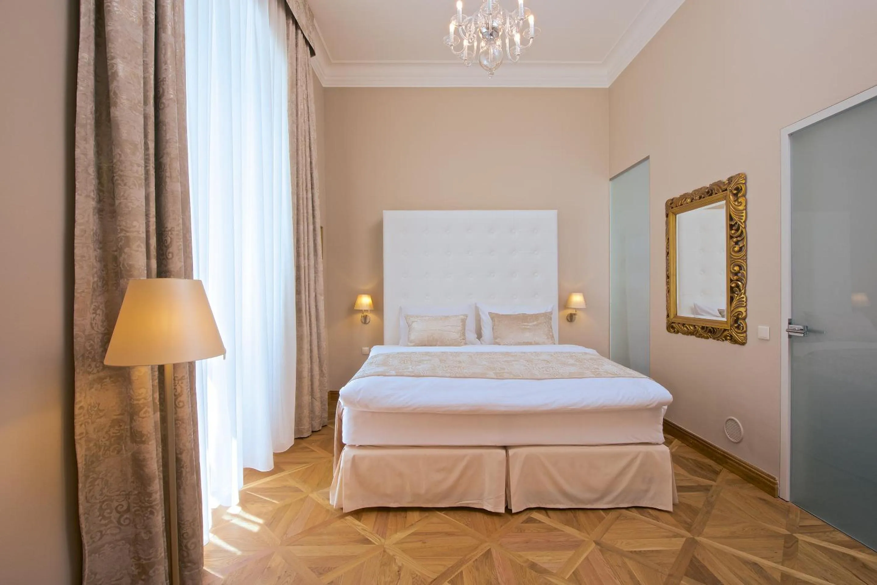 Bed in Zámek Ratměřice - Hotel & Resort