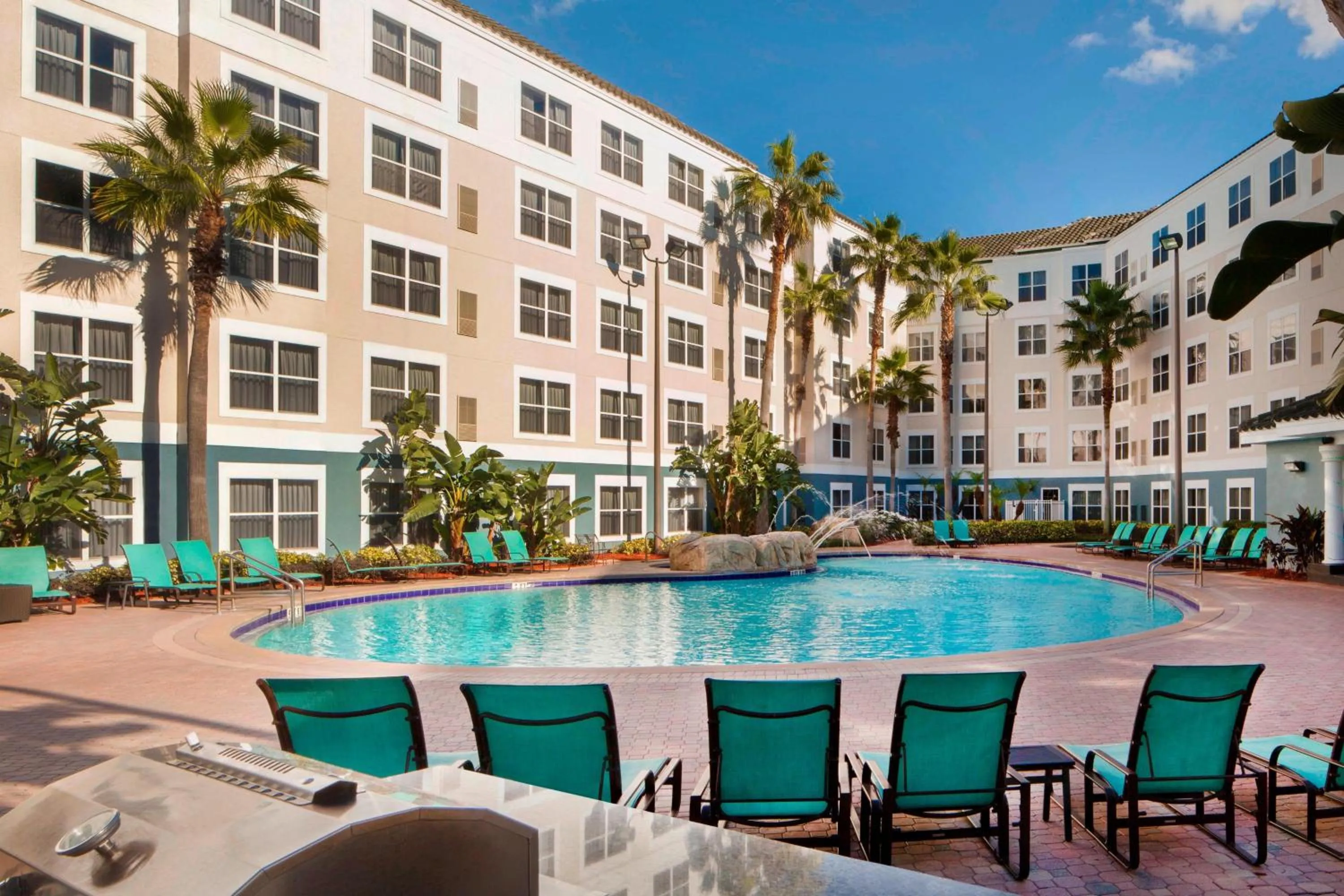 Swimming pool in Residence Inn Orlando Lake Buena Vista