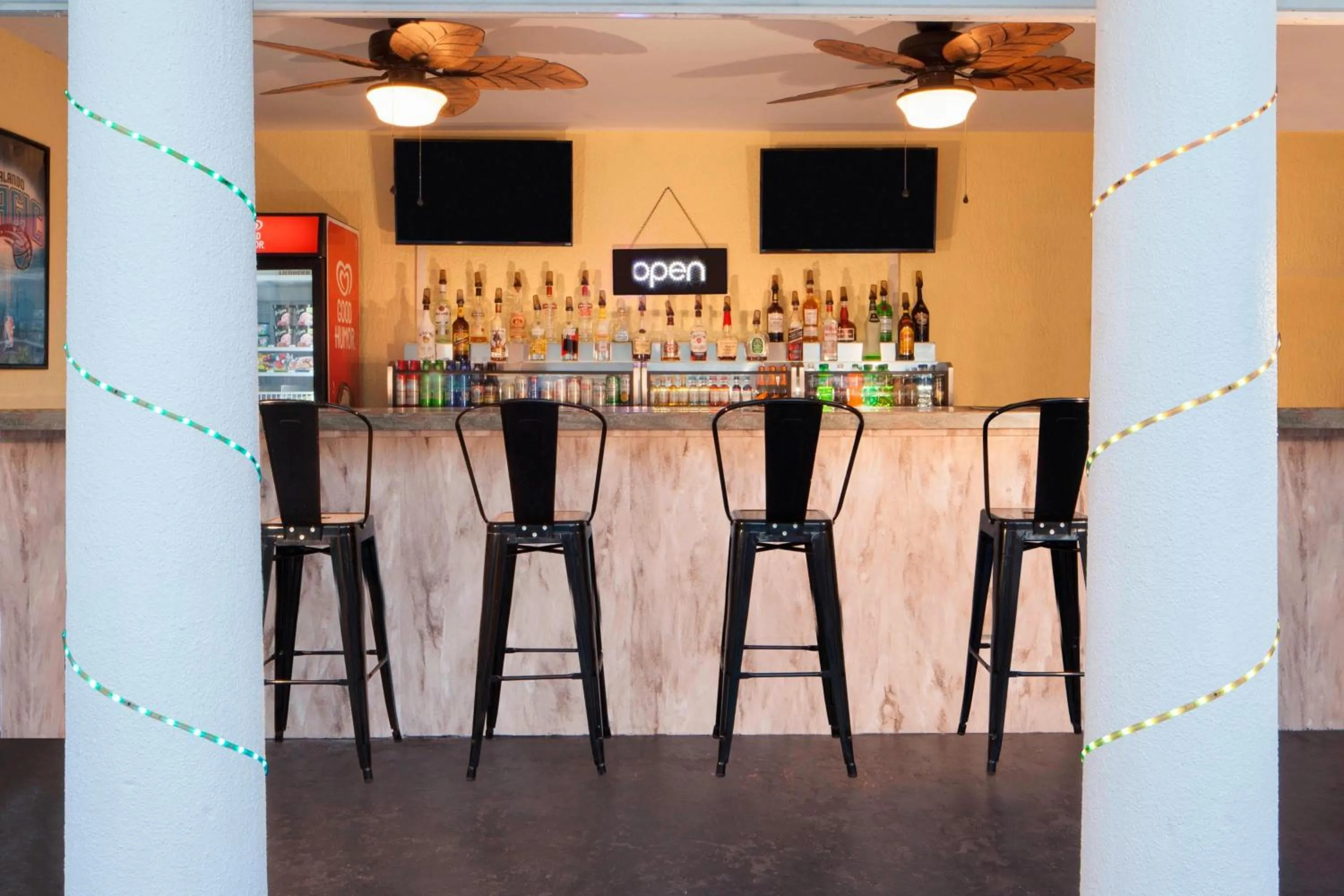 Lounge or bar in Residence Inn Orlando Lake Buena Vista