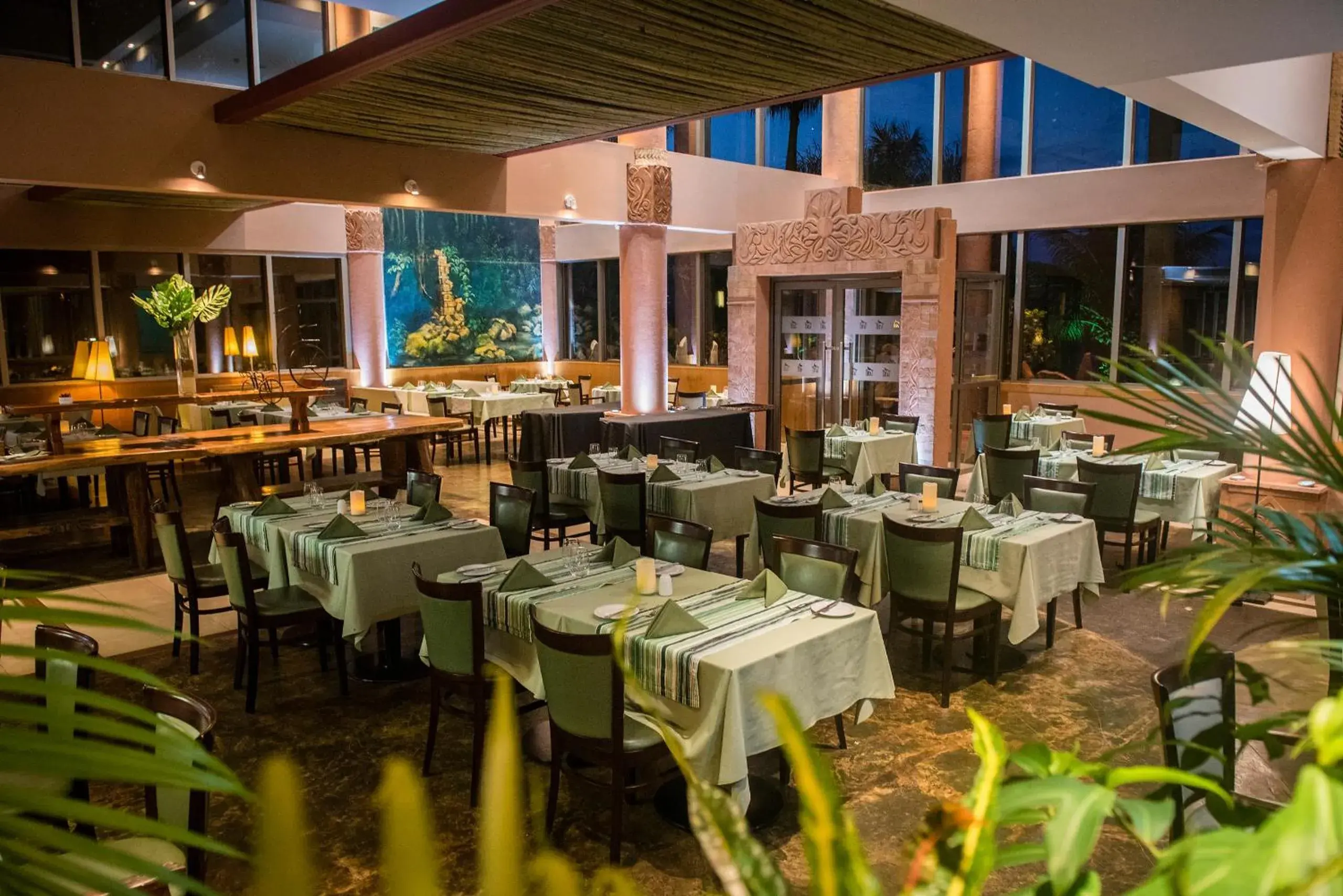 Restaurant/places to eat in Amérian Portal Del Iguazú Hotel Restaurant/places to eat in Amérian Portal Del Iguazú Hotel