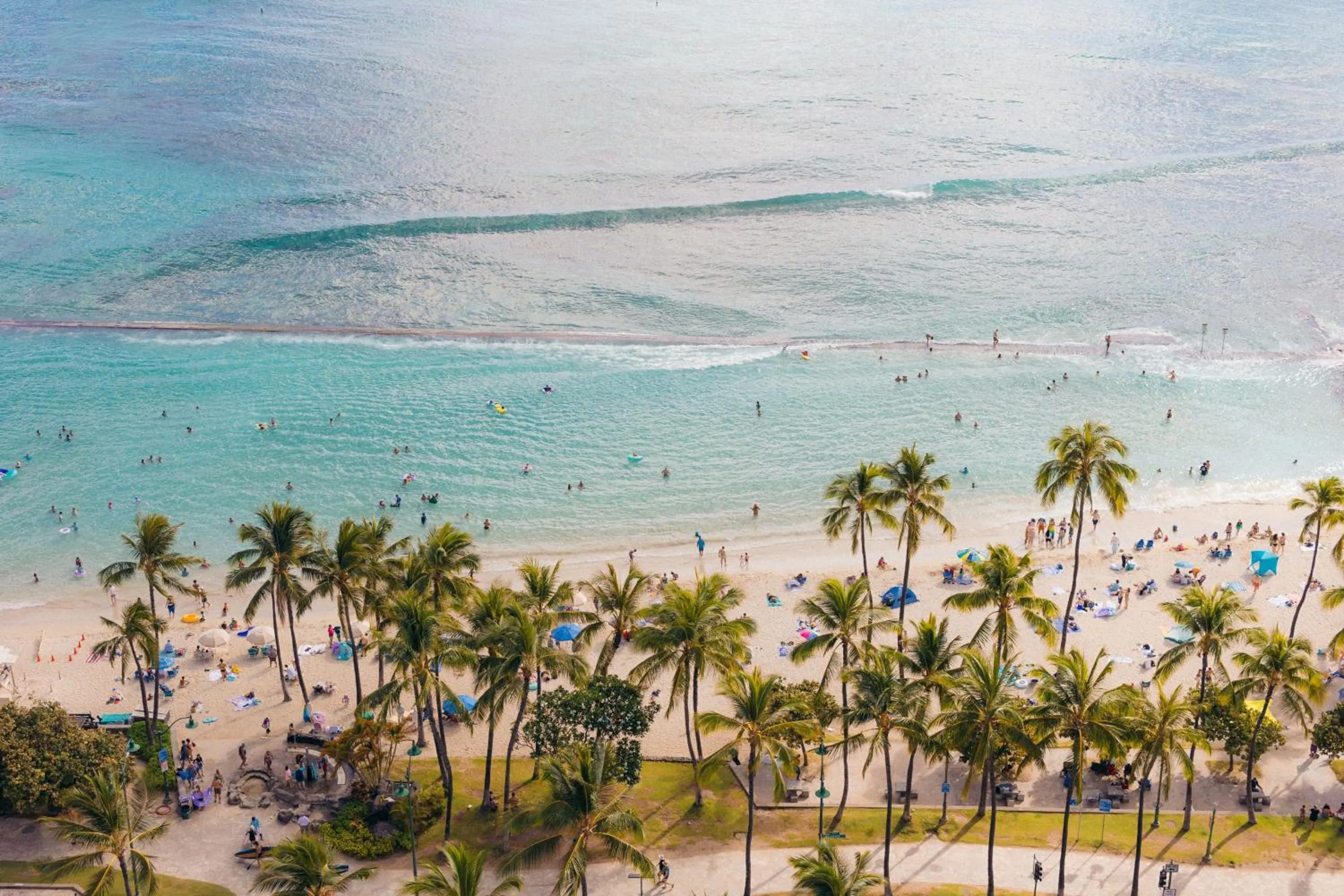Photo of the whole room in Waikiki Beach Marriott Resort & Spa