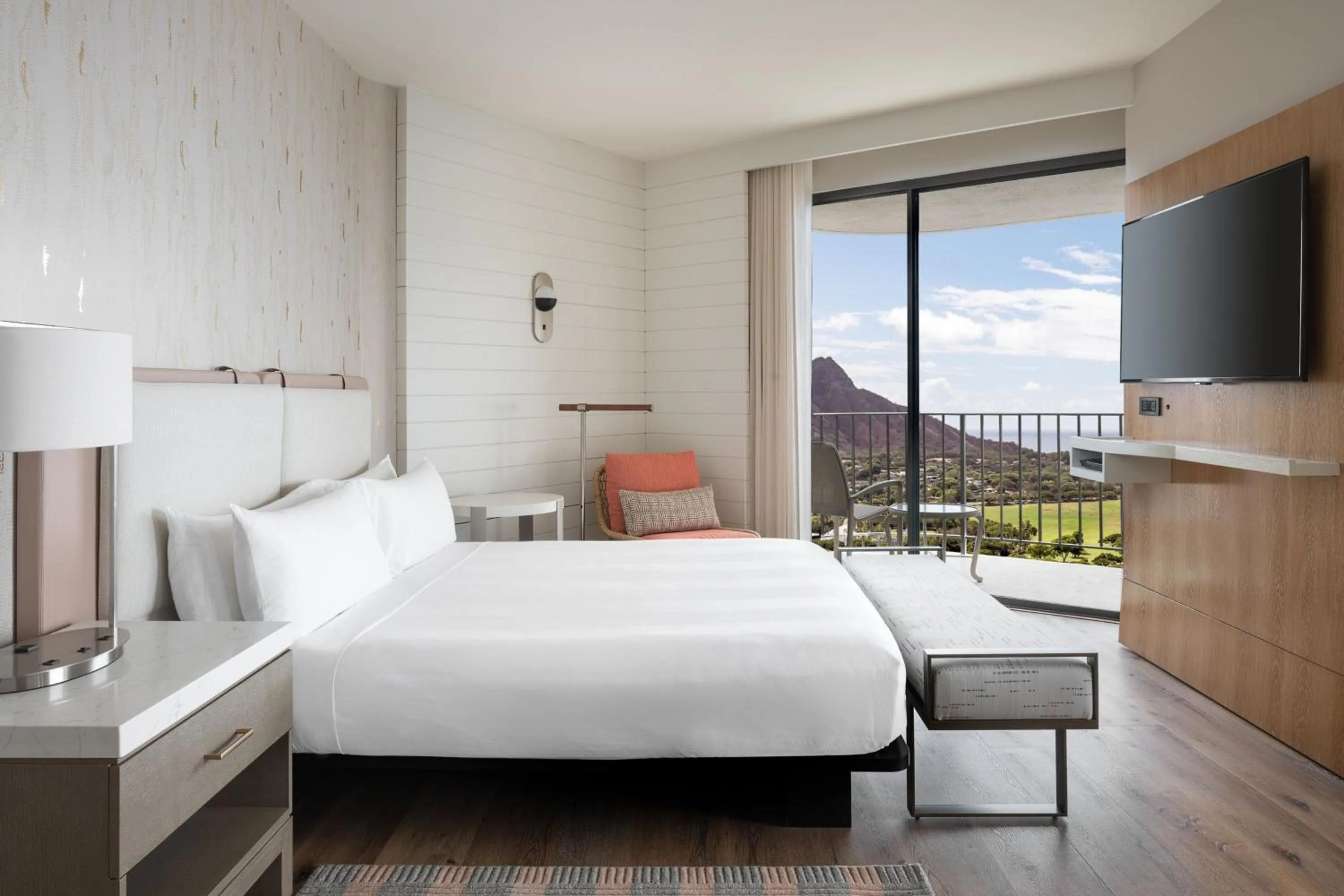 Bedroom, Bed in Waikiki Beach Marriott Resort & Spa