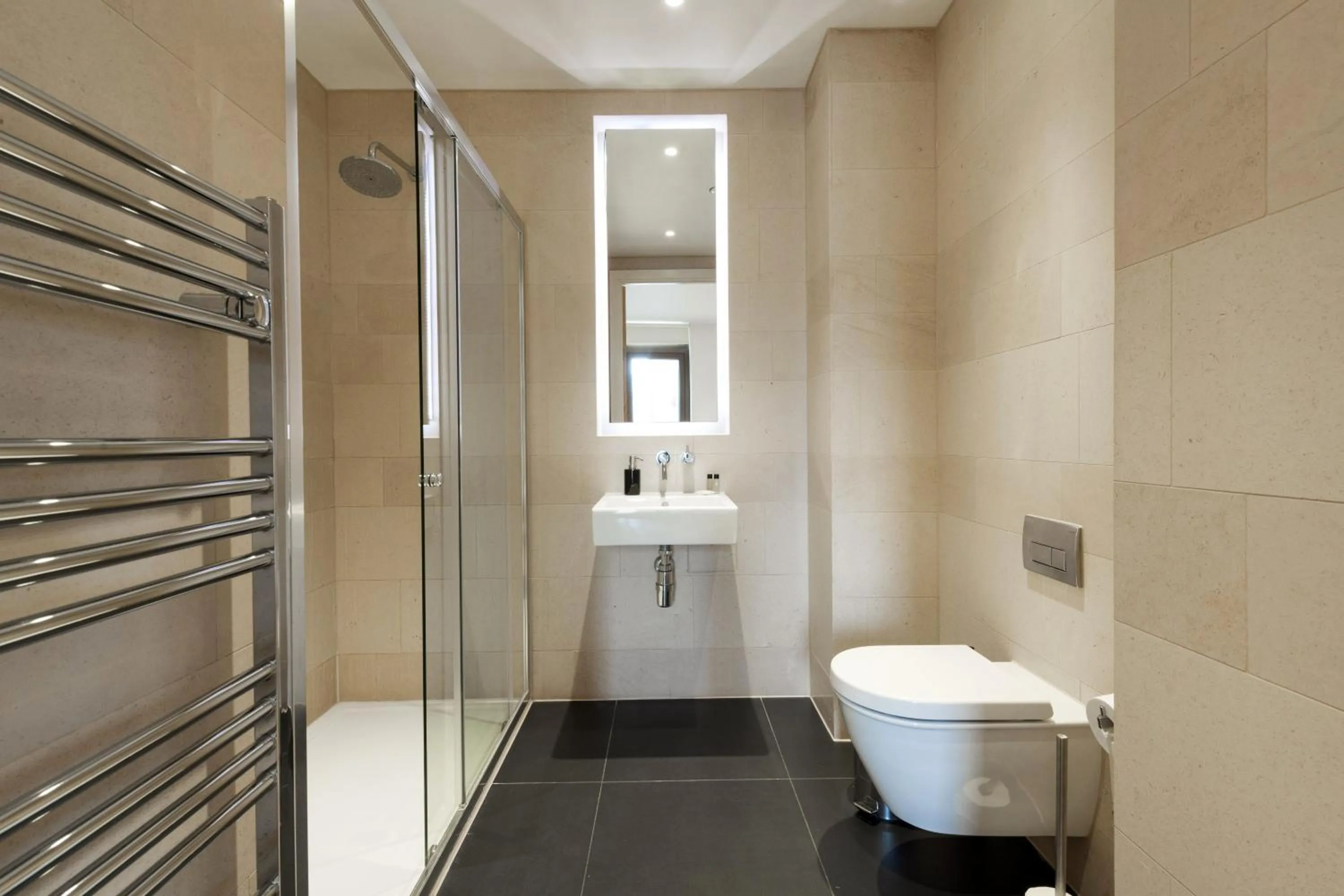 Toilet in StayLux Waterloo