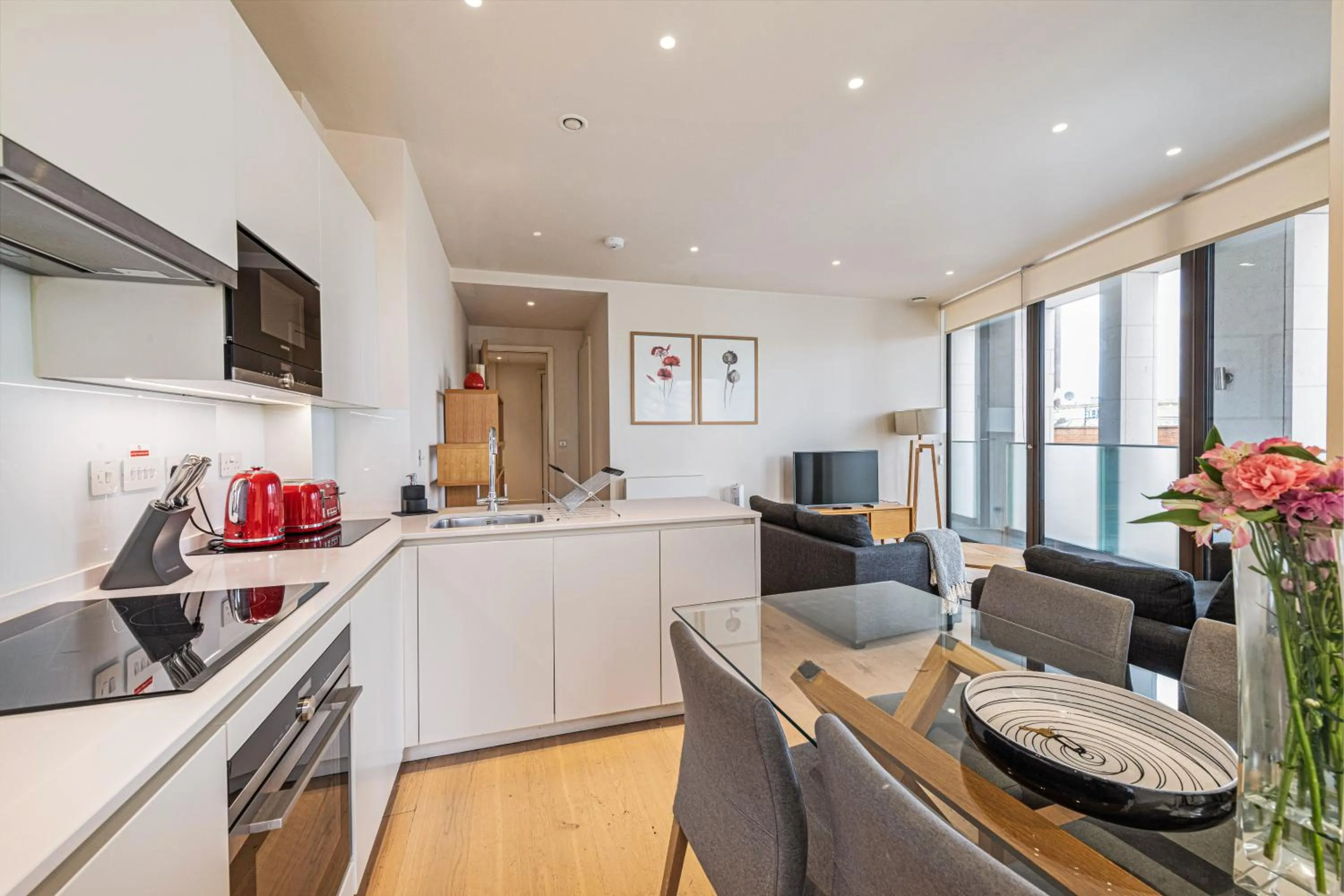 Kitchen or kitchenette in StayLux Waterloo