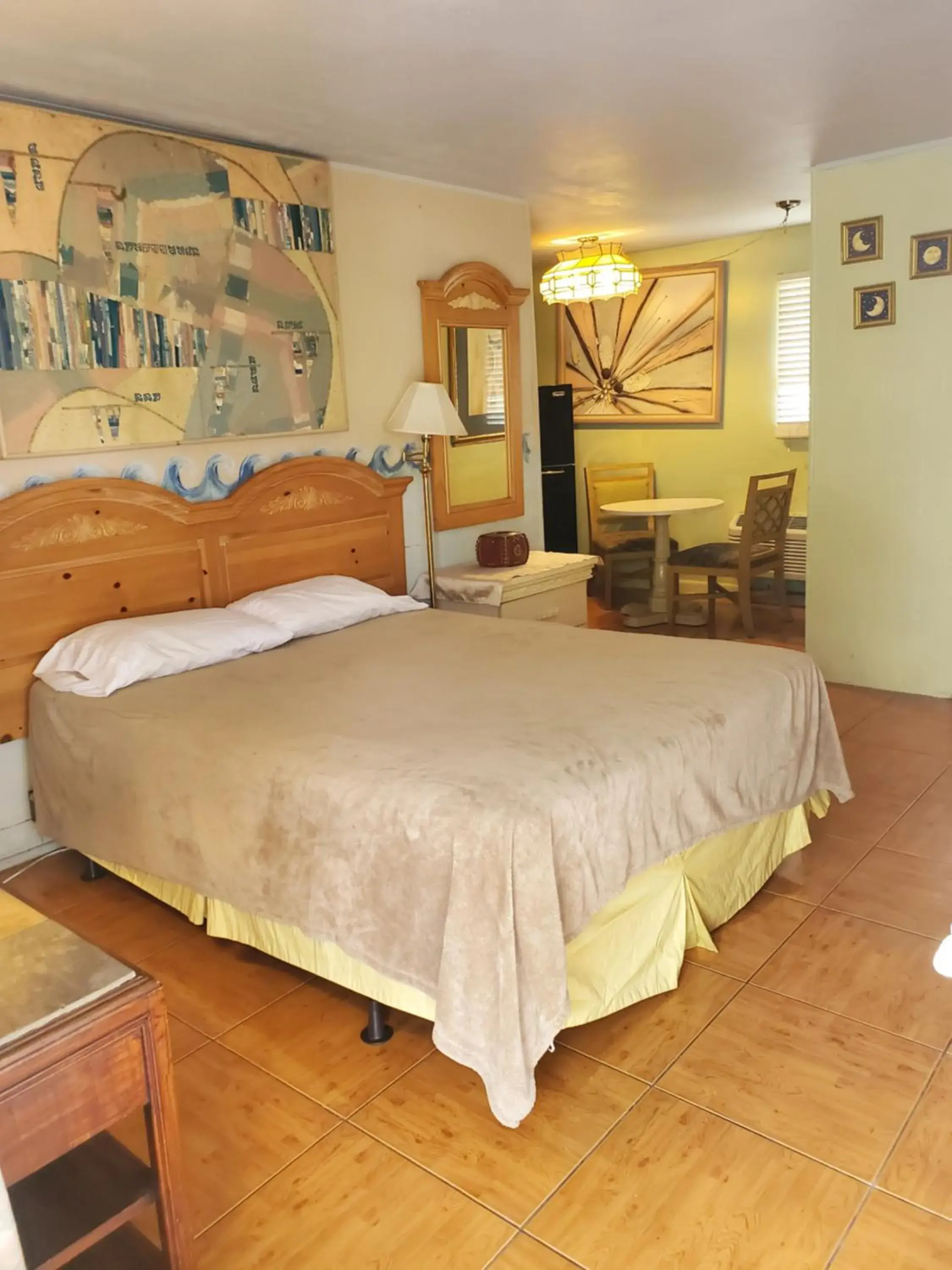 Basic Room - One Bed in Conty's Motel Basic Room - One Bed in Conty's Motel