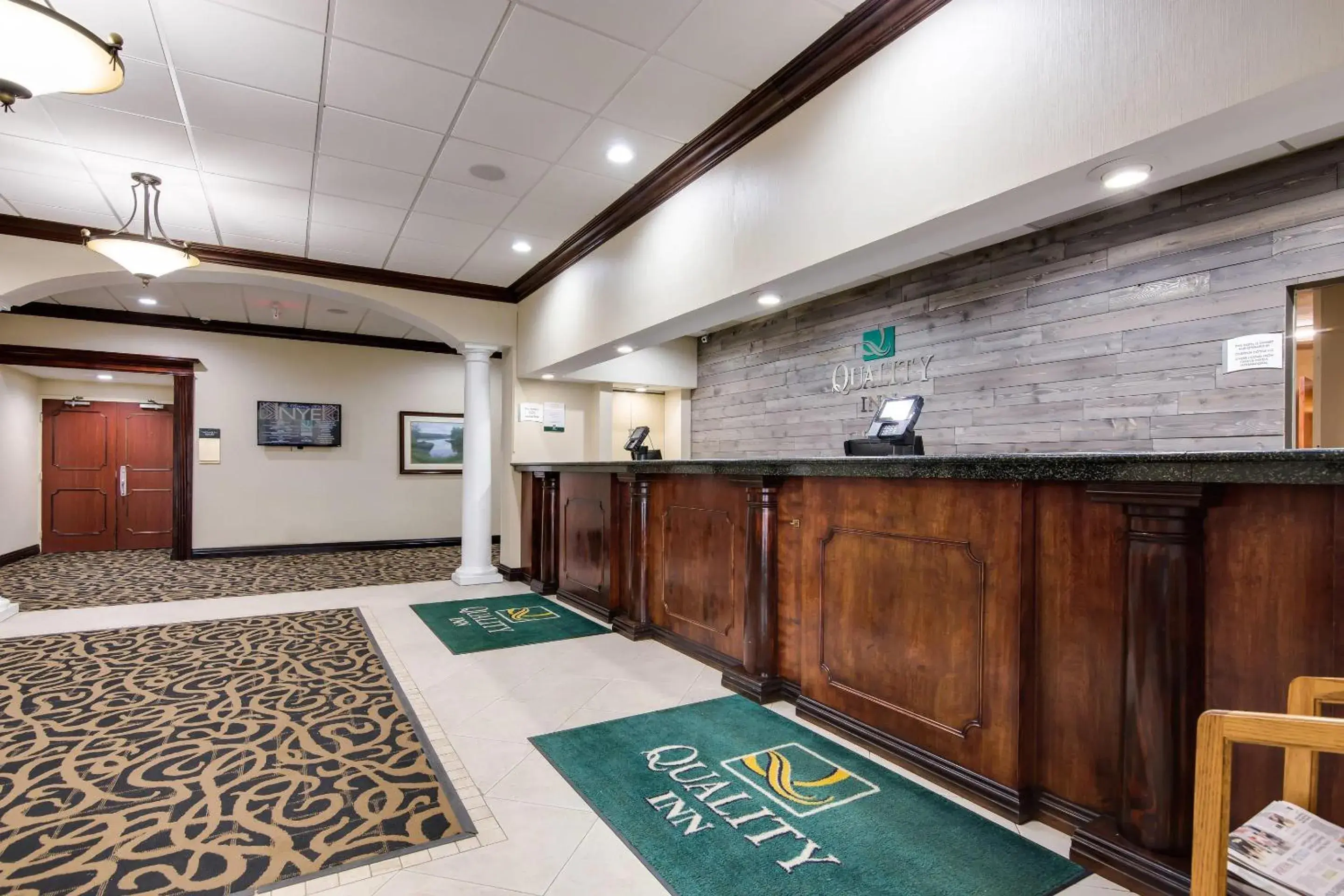 Lobby or reception in Quality Inn Oneonta Cooperstown Area Lobby or reception in Quality Inn Oneonta Cooperstown Area