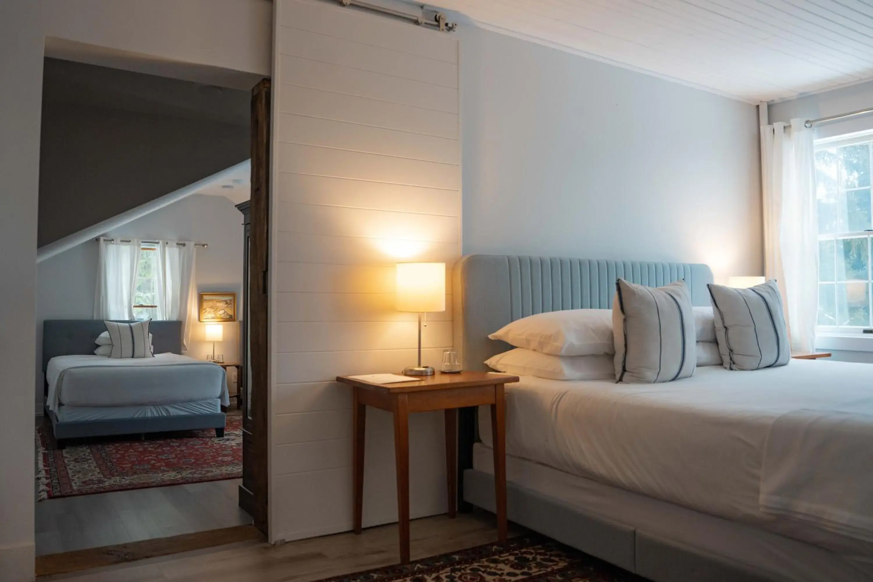 Historic Inn Two Bedroom Suite Niagara-on-the-Lake in South Landing Inn Historic Inn Two Bedroom Suite Niagara-on-the-Lake in South Landing Inn