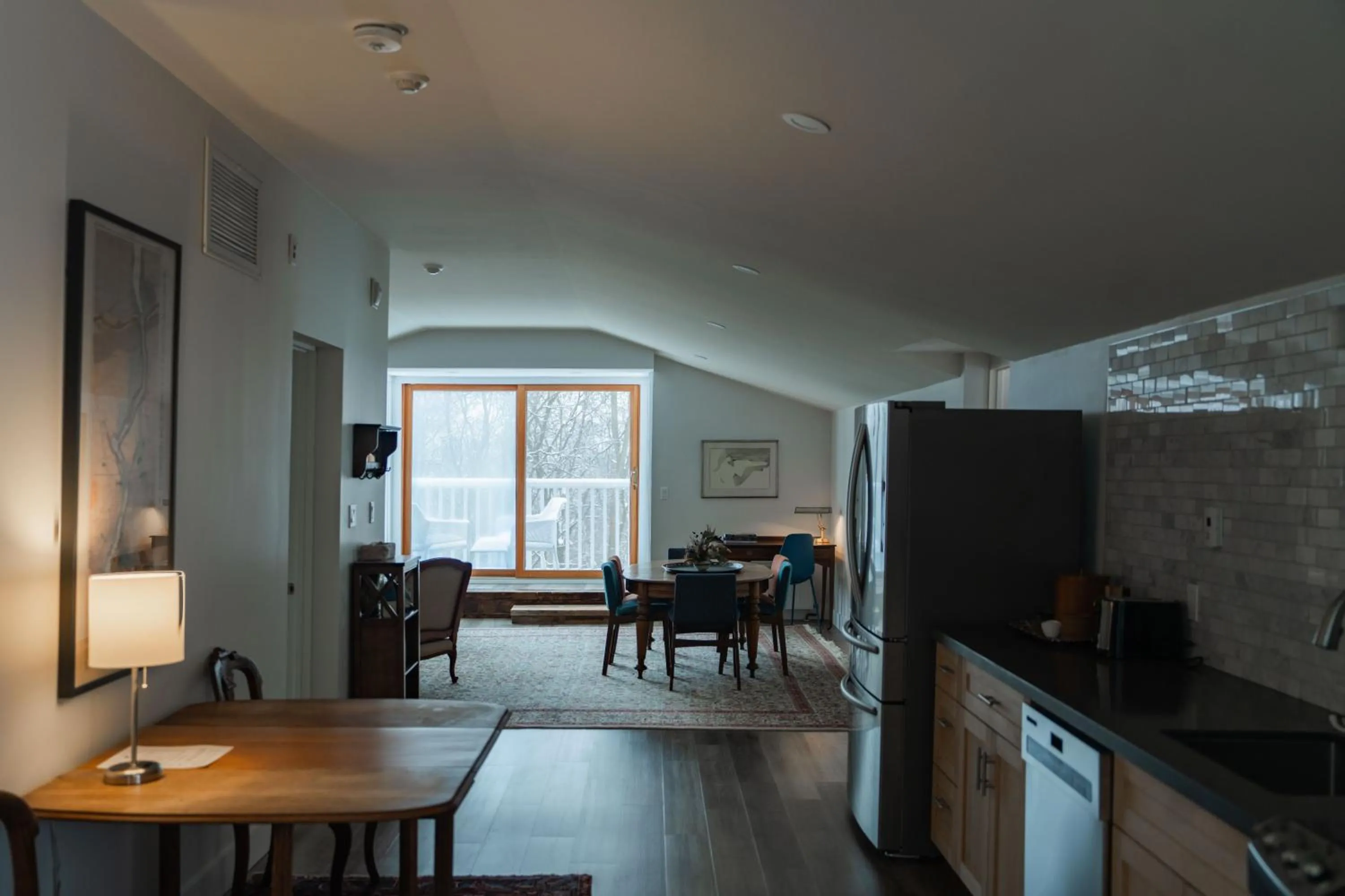 Kitchen or kitchenette in South Landing Inn