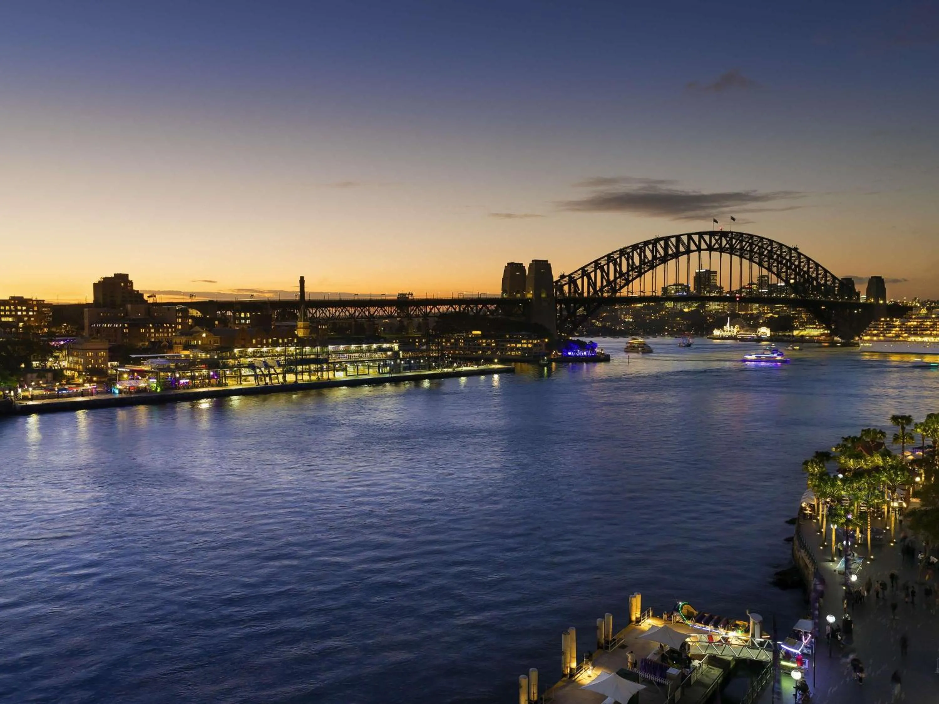Bedroom in Pullman Quay Grand Sydney Harbour