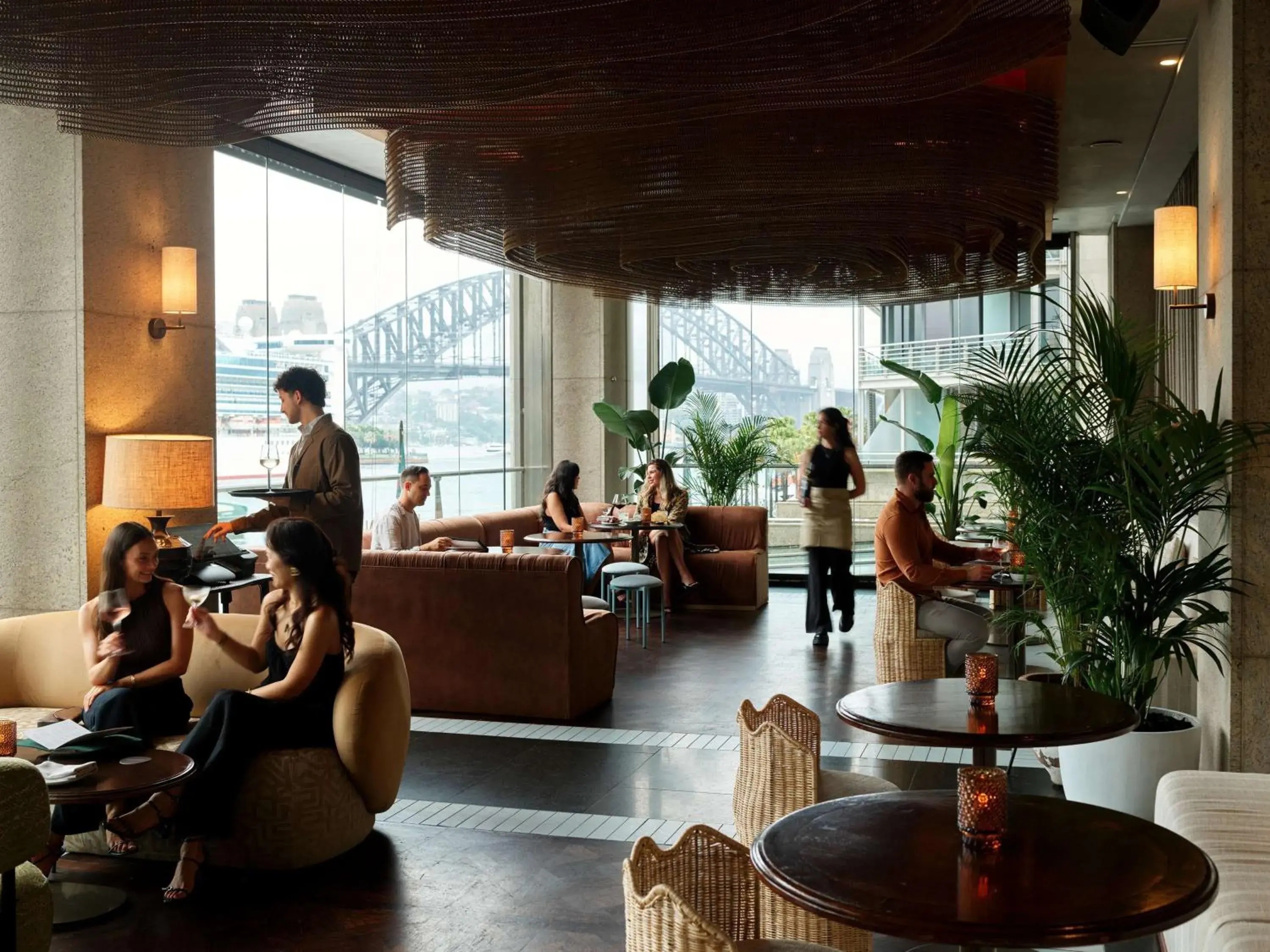 Lounge or bar in Pullman Quay Grand Sydney Harbour Lounge or bar in Pullman Quay Grand Sydney Harbour