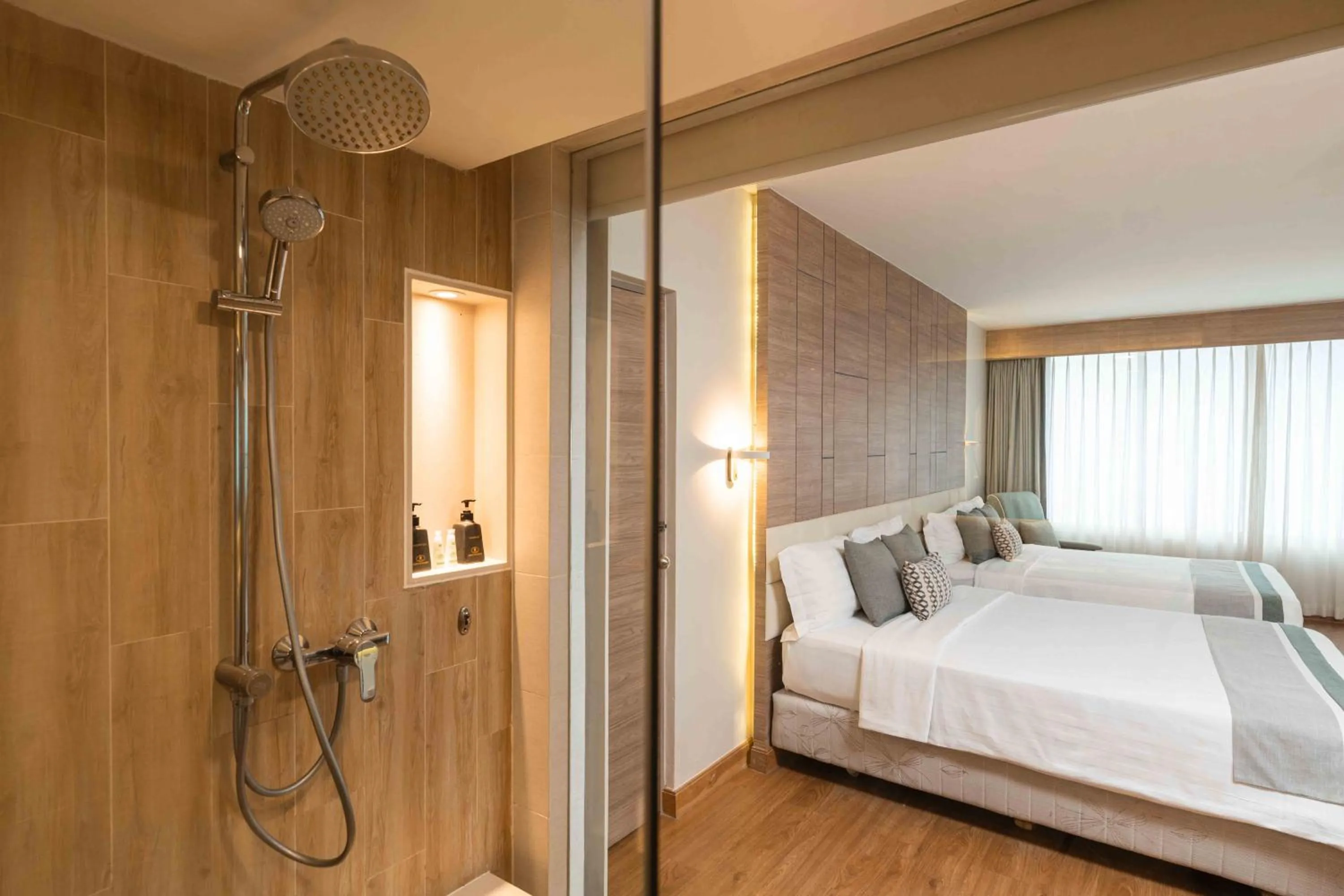 Bed in Phuket Graceland Resort and Spa