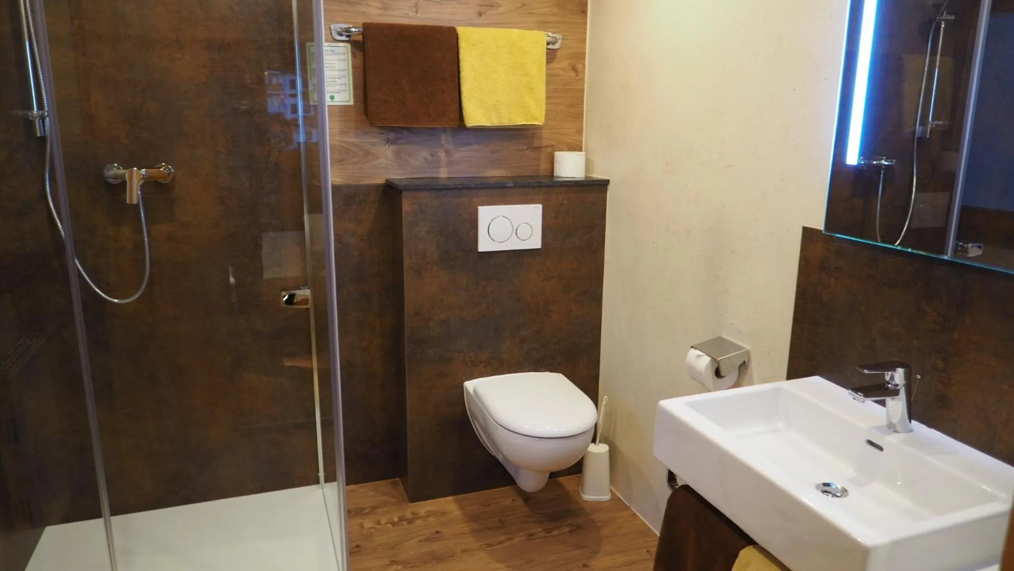 Bathroom in Frühstückshotel Margret