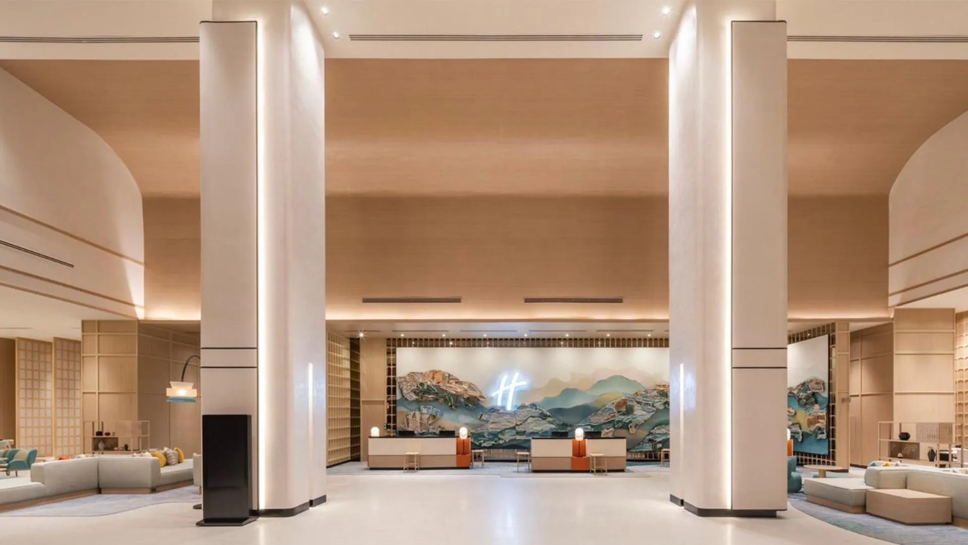 Lobby or reception in Holiday Inn Pattaya by IHG