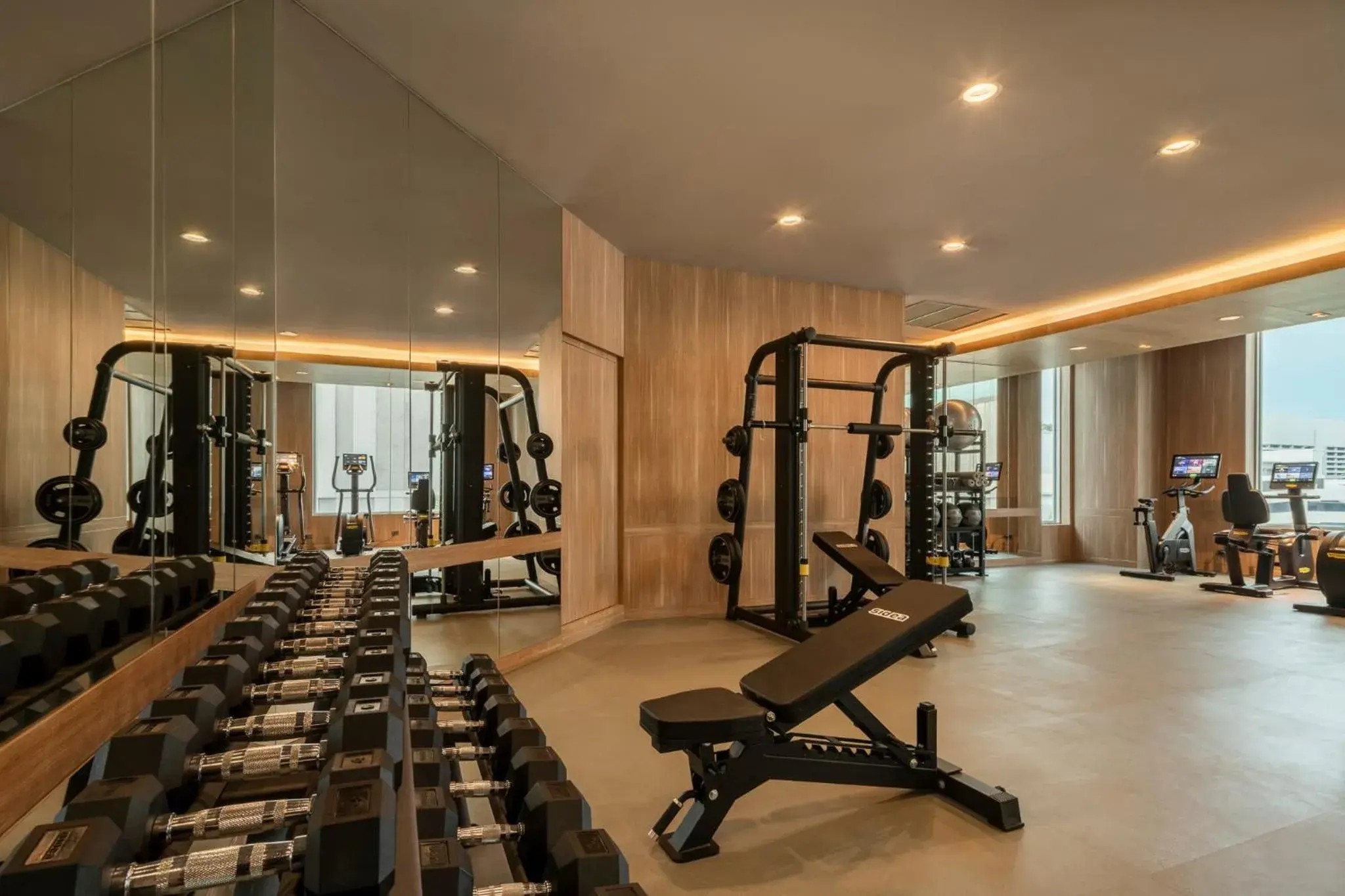 Fitness centre/facilities in Holiday Inn Pattaya by IHG Fitness centre/facilities in Holiday Inn Pattaya by IHG