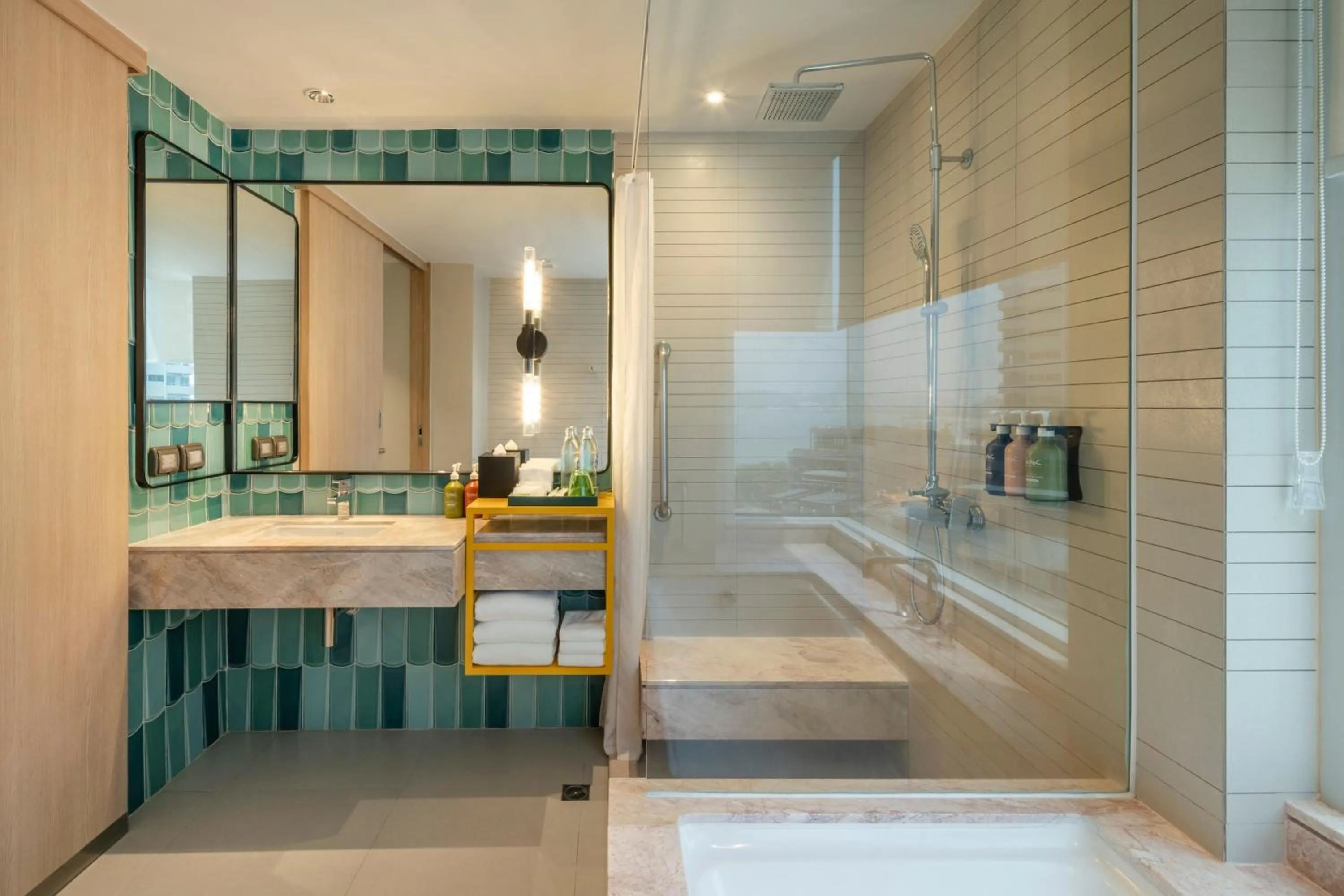 Bedroom in Holiday Inn Pattaya by IHG