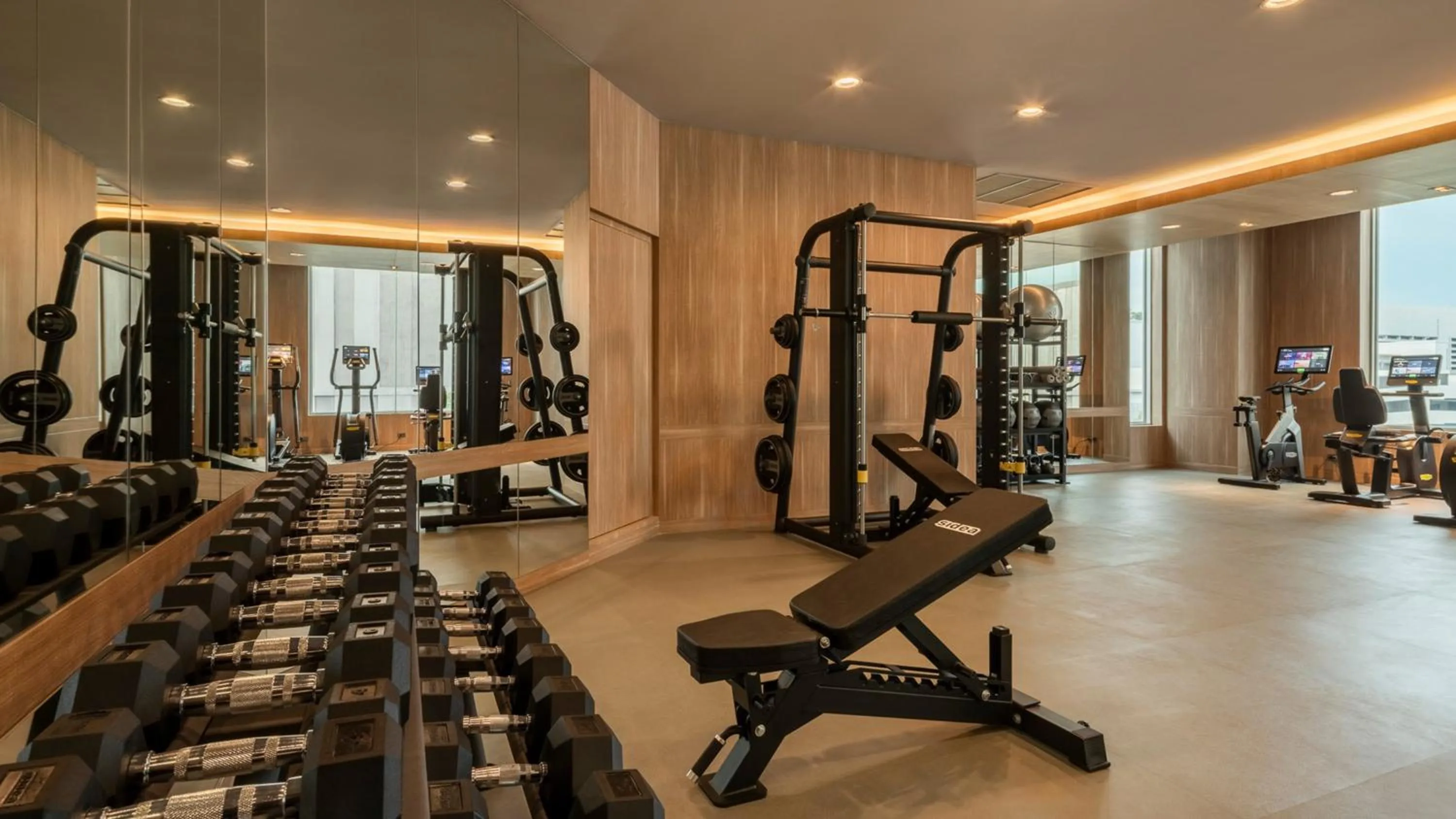 Fitness centre/facilities in Holiday Inn Pattaya by IHG