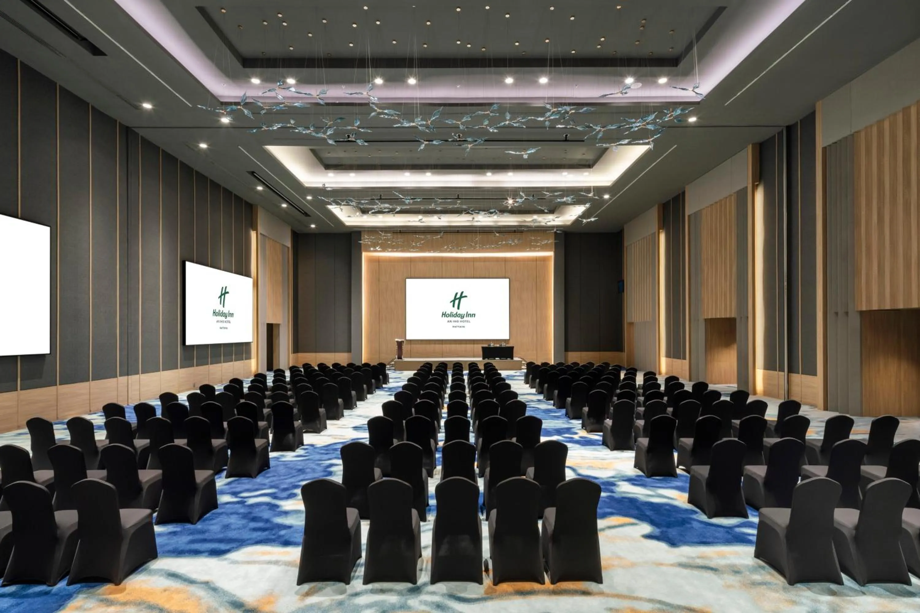 Meeting/conference room in Holiday Inn Pattaya by IHG