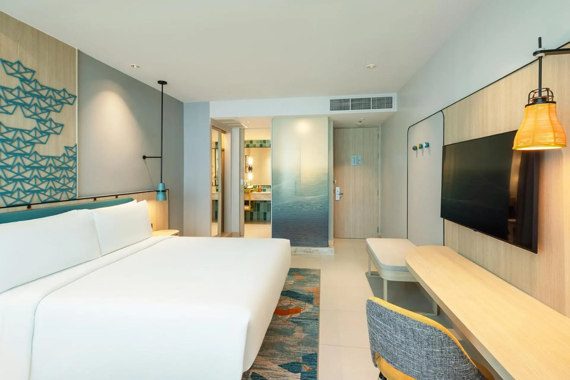 Bed in Holiday Inn Pattaya by IHG