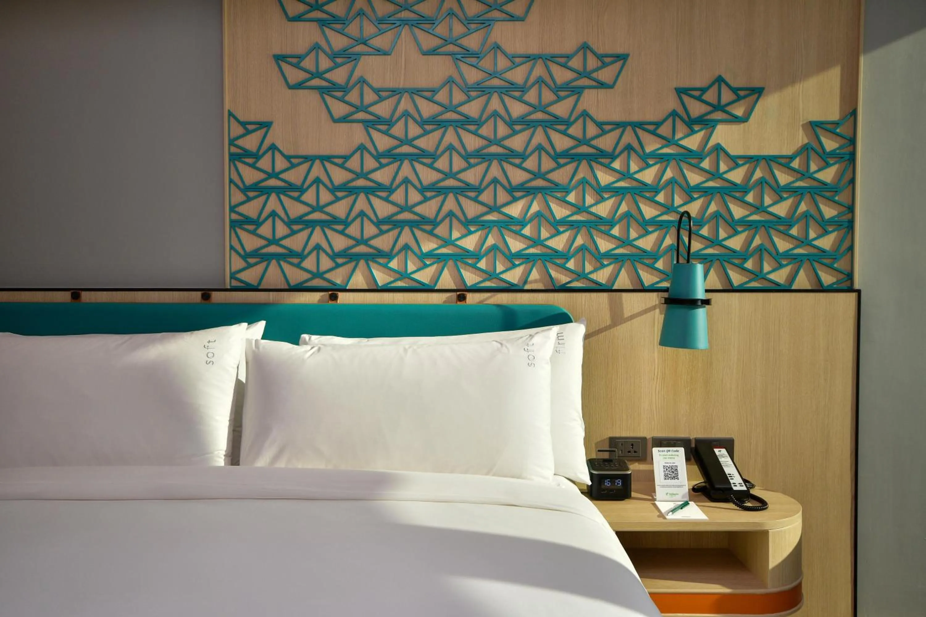 Bed in Holiday Inn Pattaya by IHG