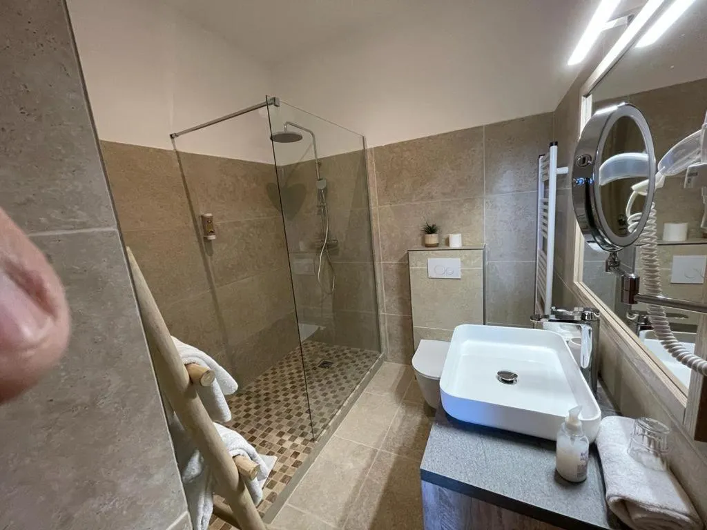 Bathroom in Hotel Mas De Galoffre