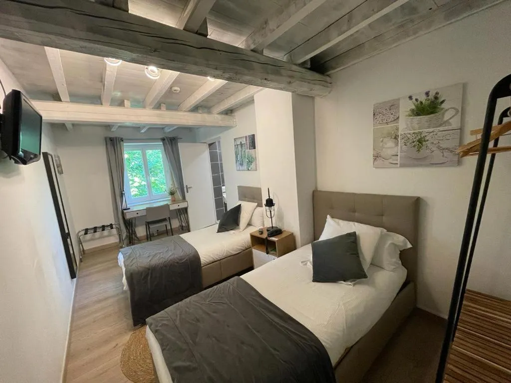Property building, Bed in Hotel Mas De Galoffre