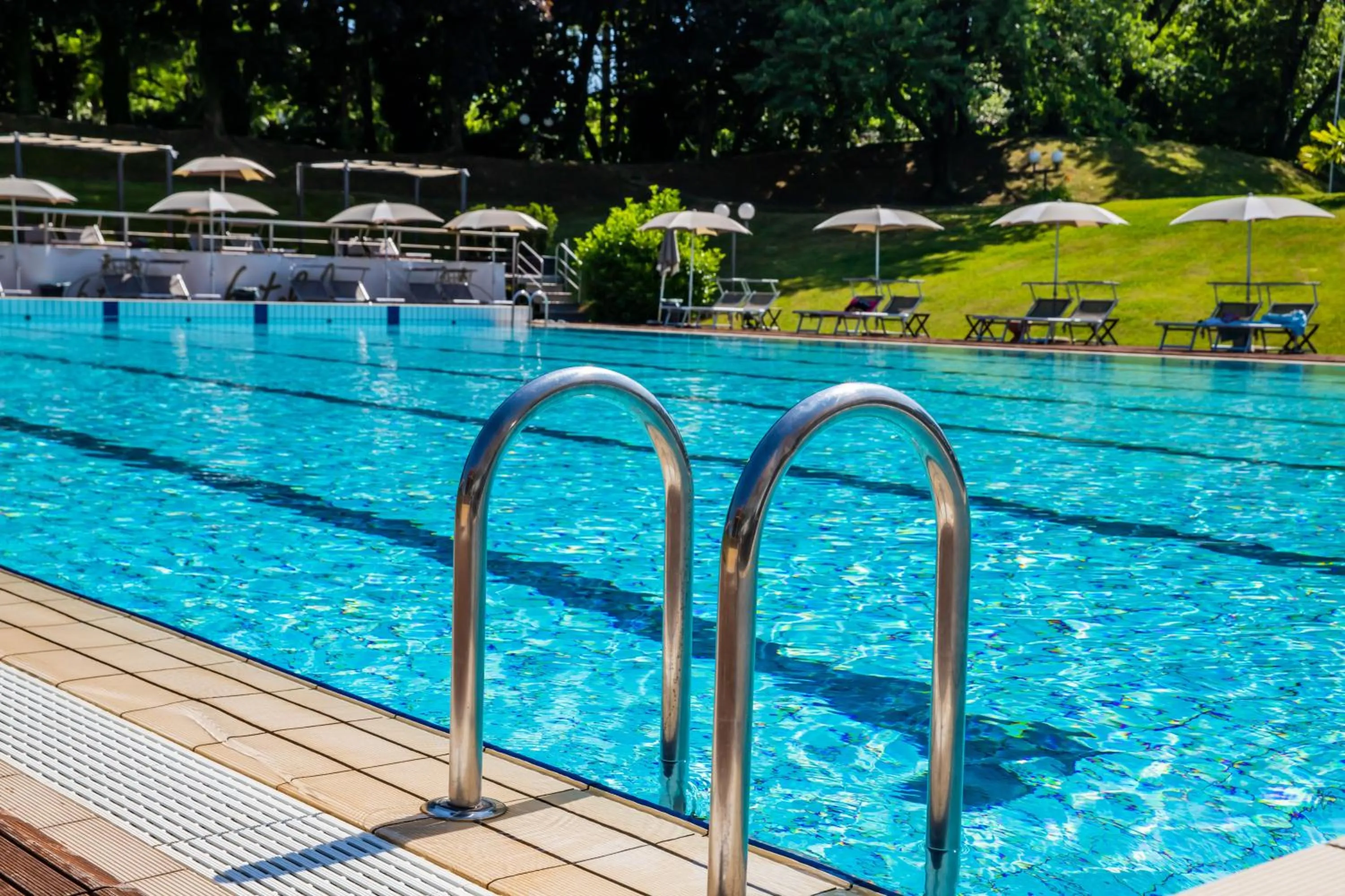 Swimming pool in Hotel Ristorante Fior